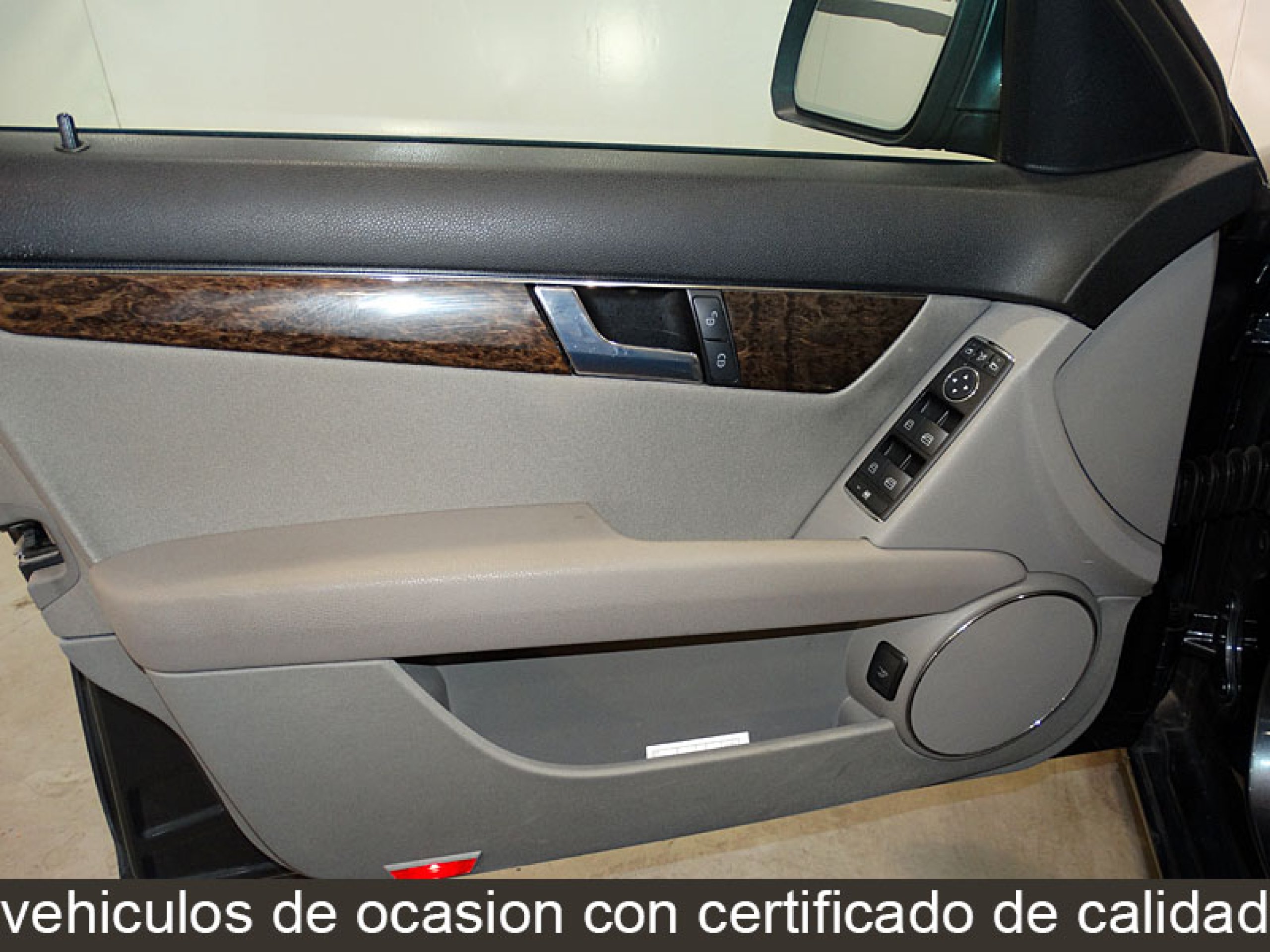 Foto Mercedes-Benz C 220 17