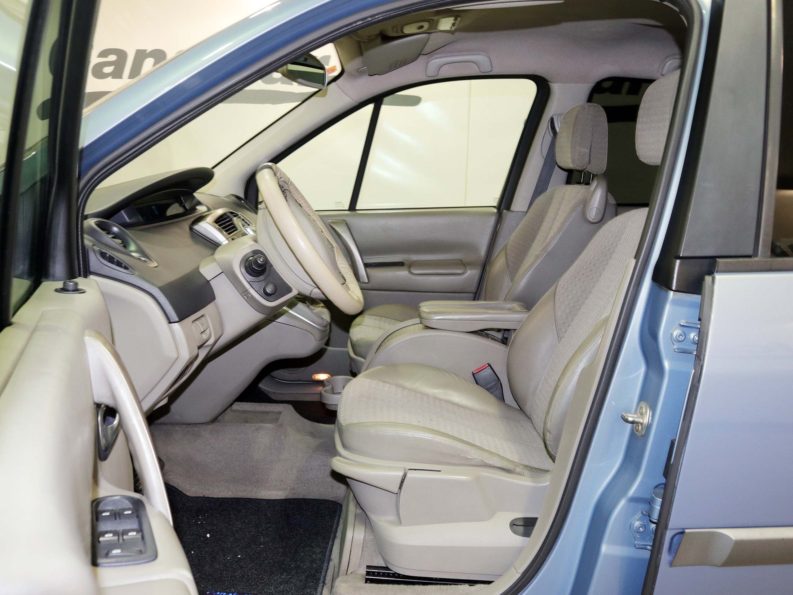 Foto Renault Grand Scenic 11