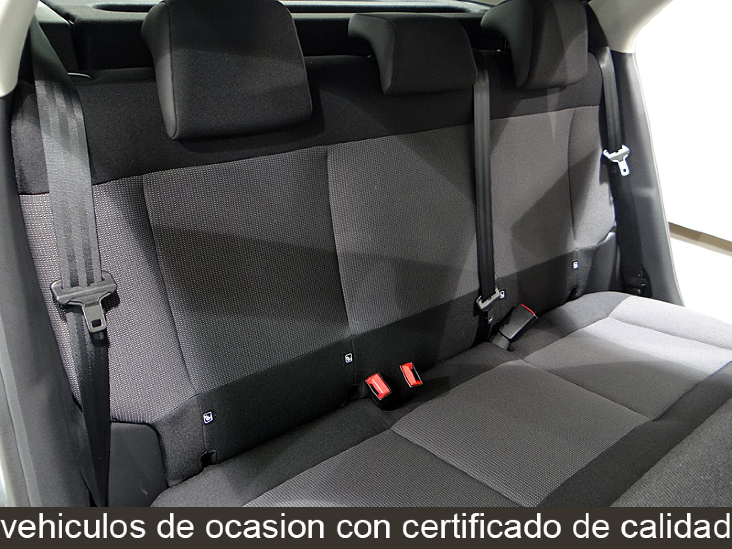 Foto Citroen C4 Cactus 26