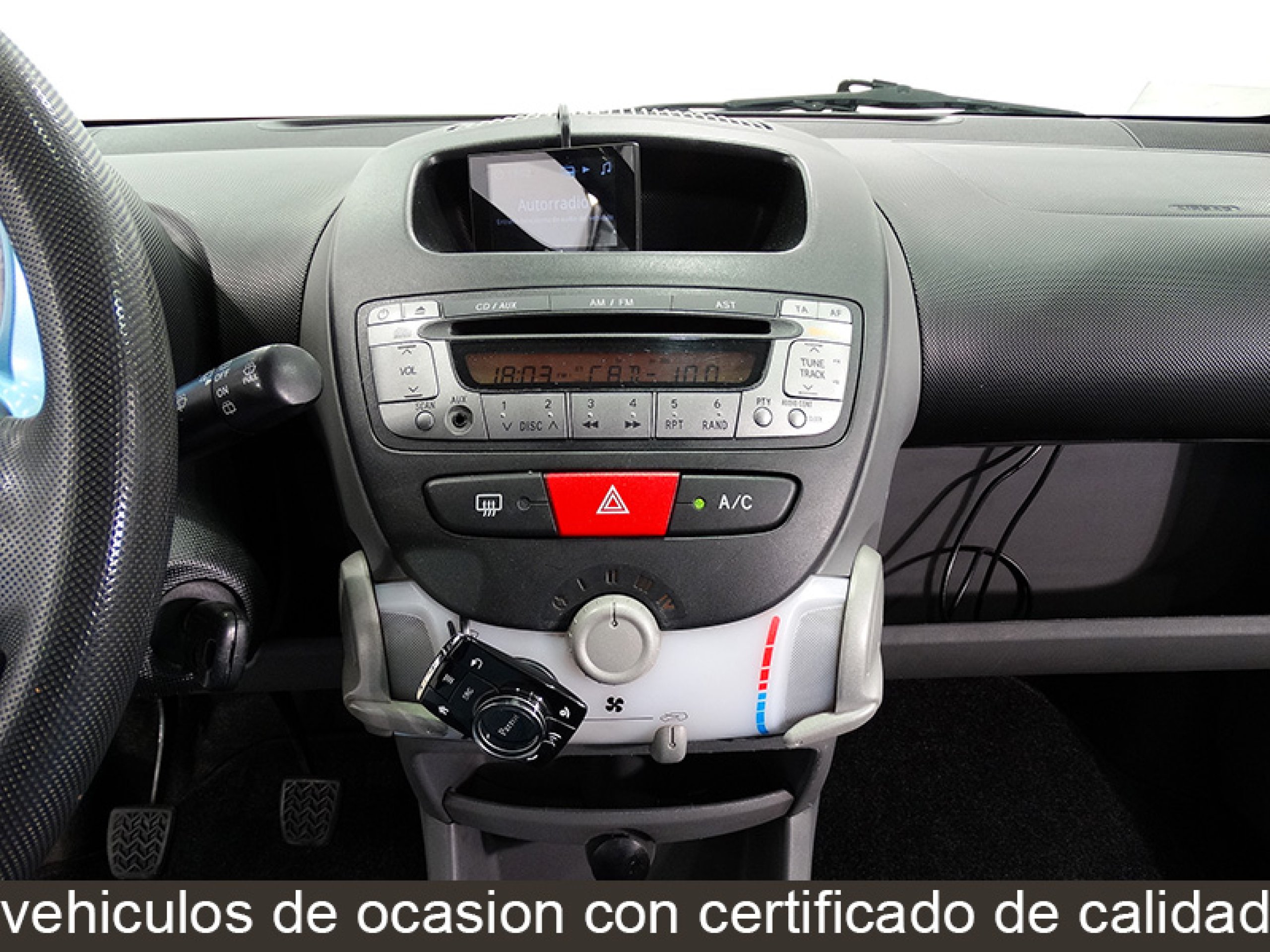 Foto Peugeot 107 23