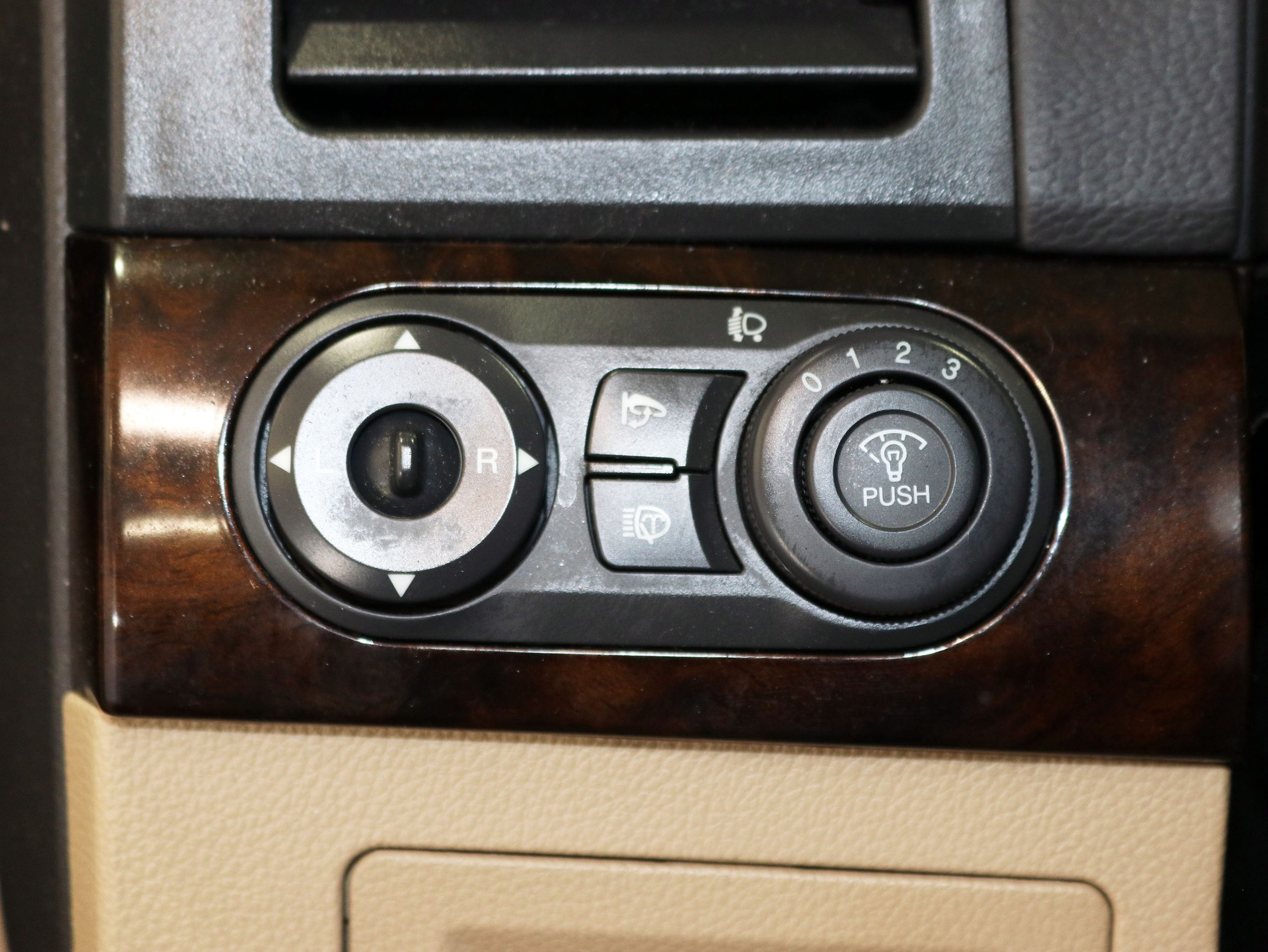 Foto Chevrolet Captiva 24