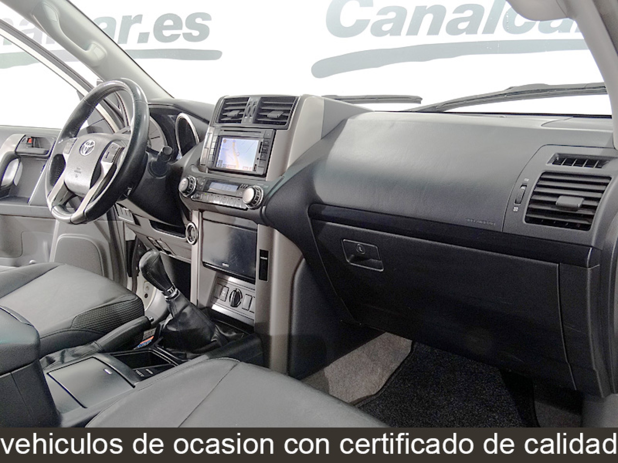 Foto Toyota Land Cruiser 26