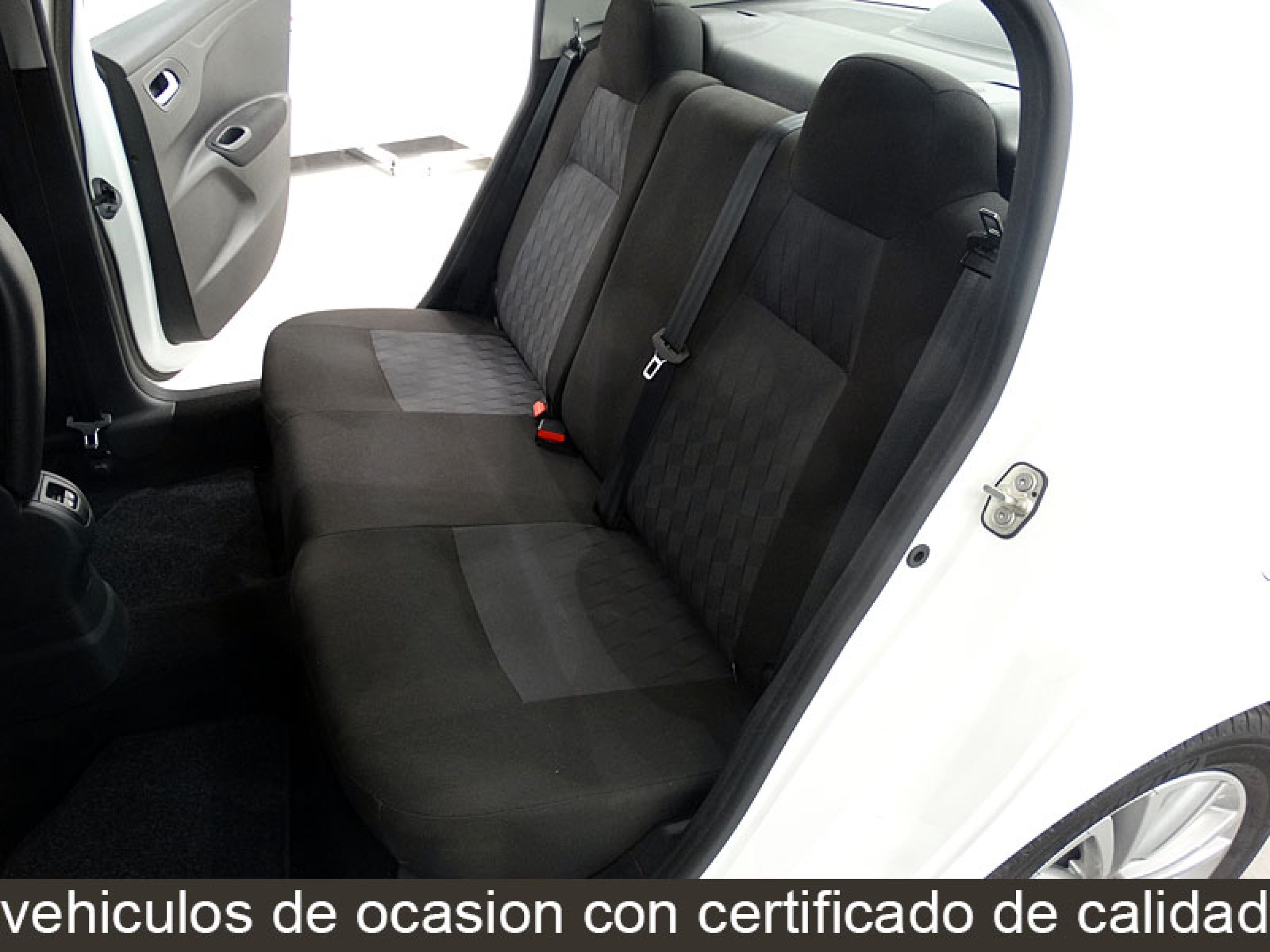 Foto Citroen C-Elysee 7