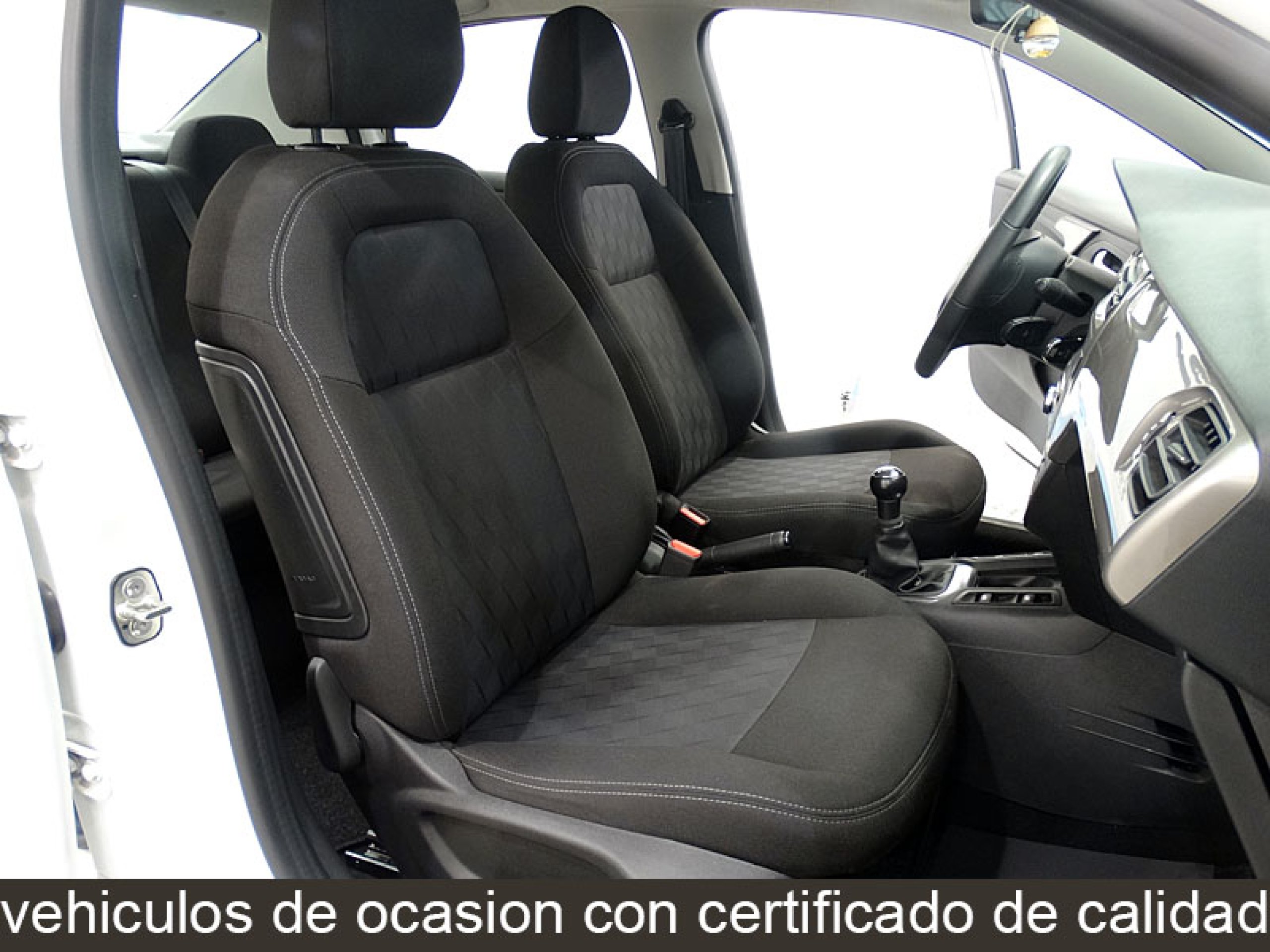 Foto Citroen C-Elysee 8