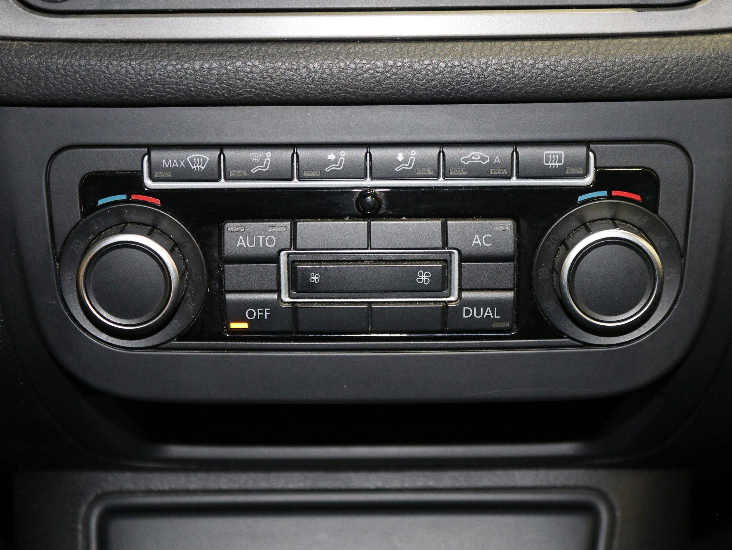 Foto Volkswagen Tiguan 24