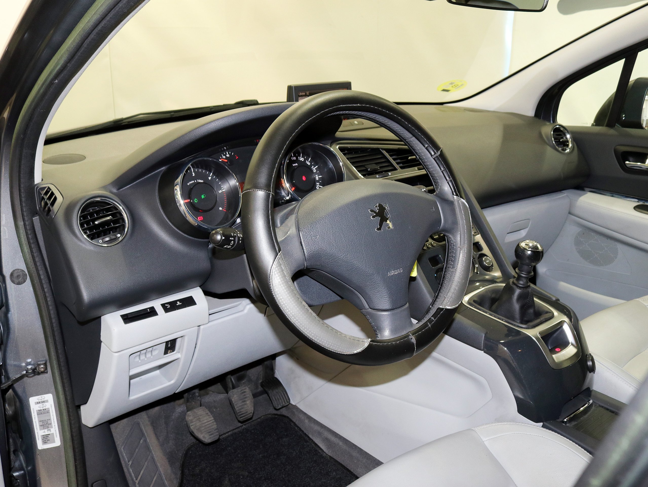 Foto Peugeot 5008 16
