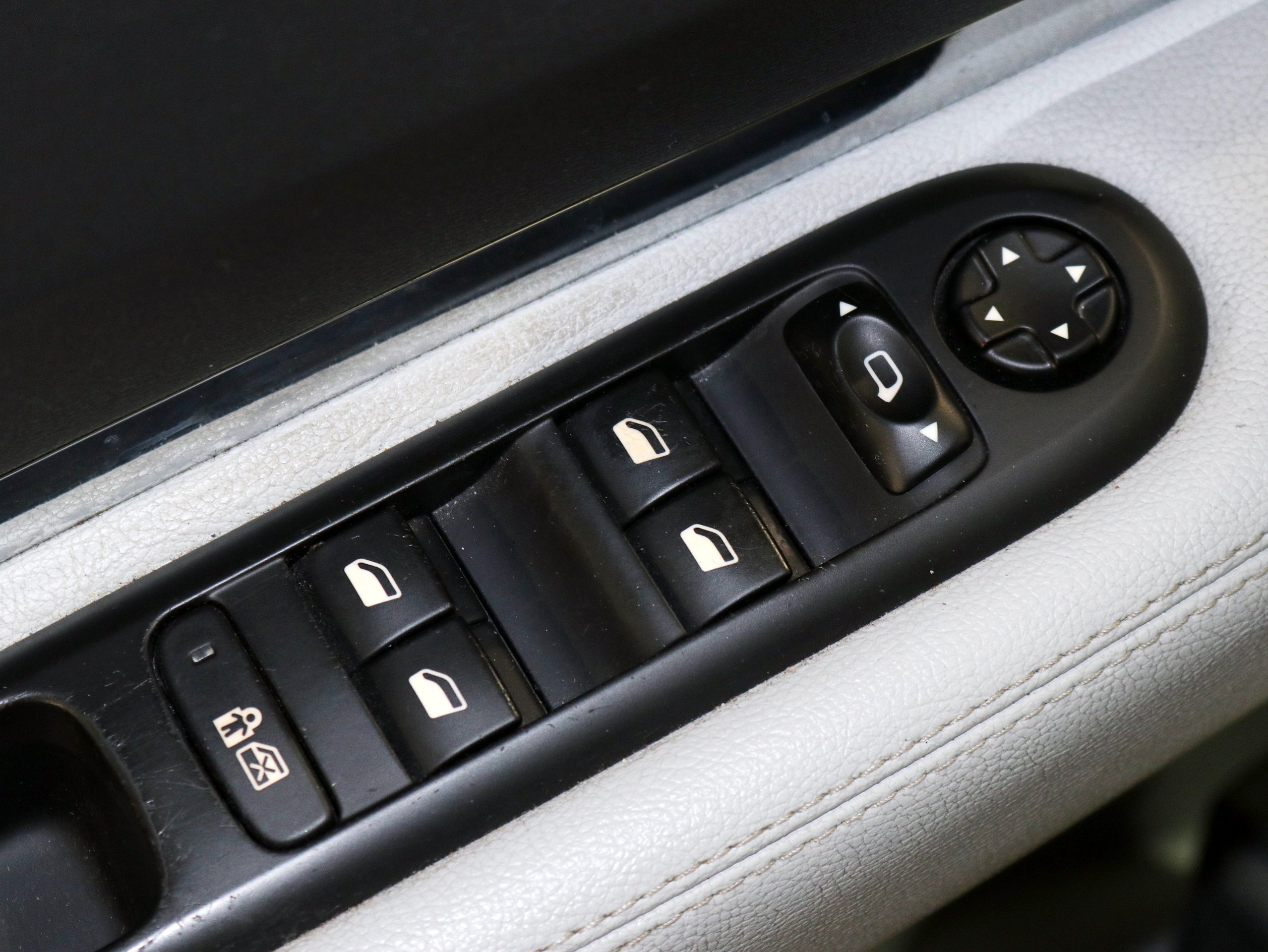 Foto Peugeot 5008 25