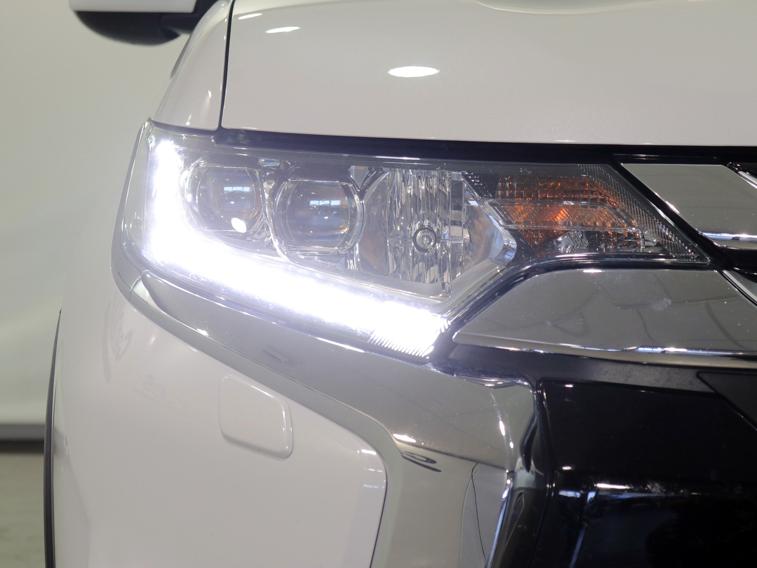 Foto Mitsubishi Outlander 15