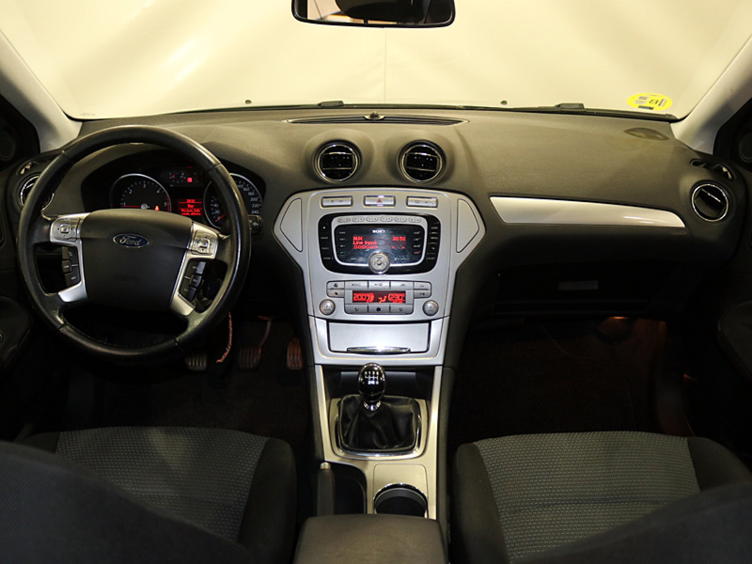 Foto Ford Mondeo 14