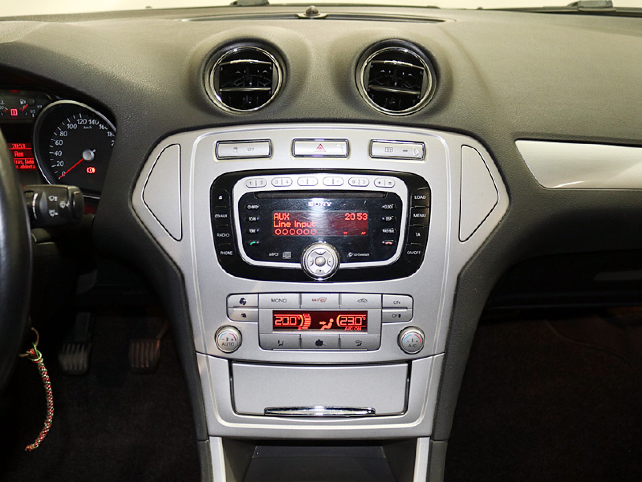 Foto Ford Mondeo 16