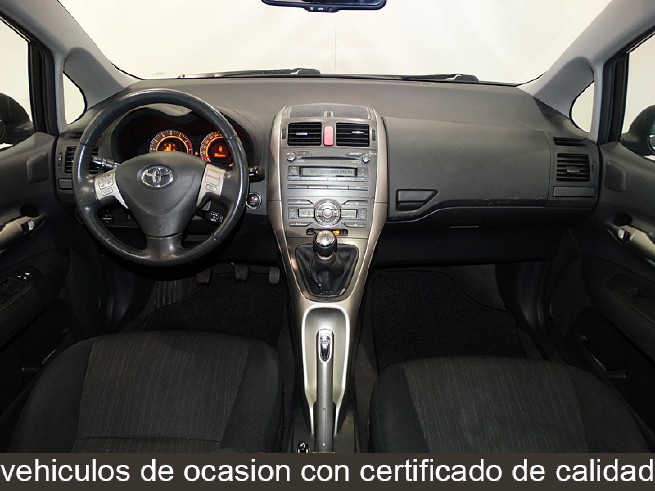 Foto Toyota Auris 12
