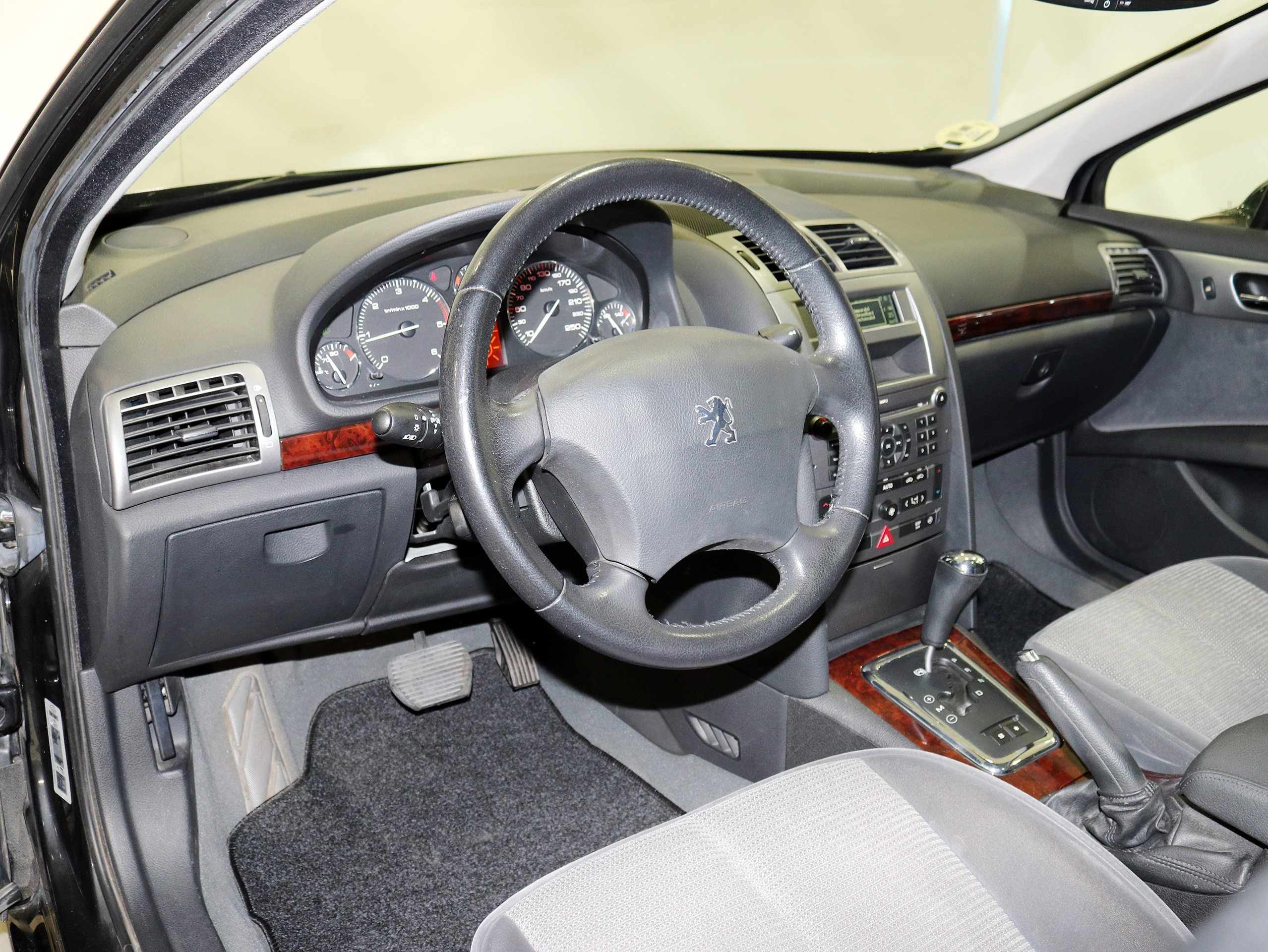 Foto Peugeot 407 18 Foto Peugeot 407 18