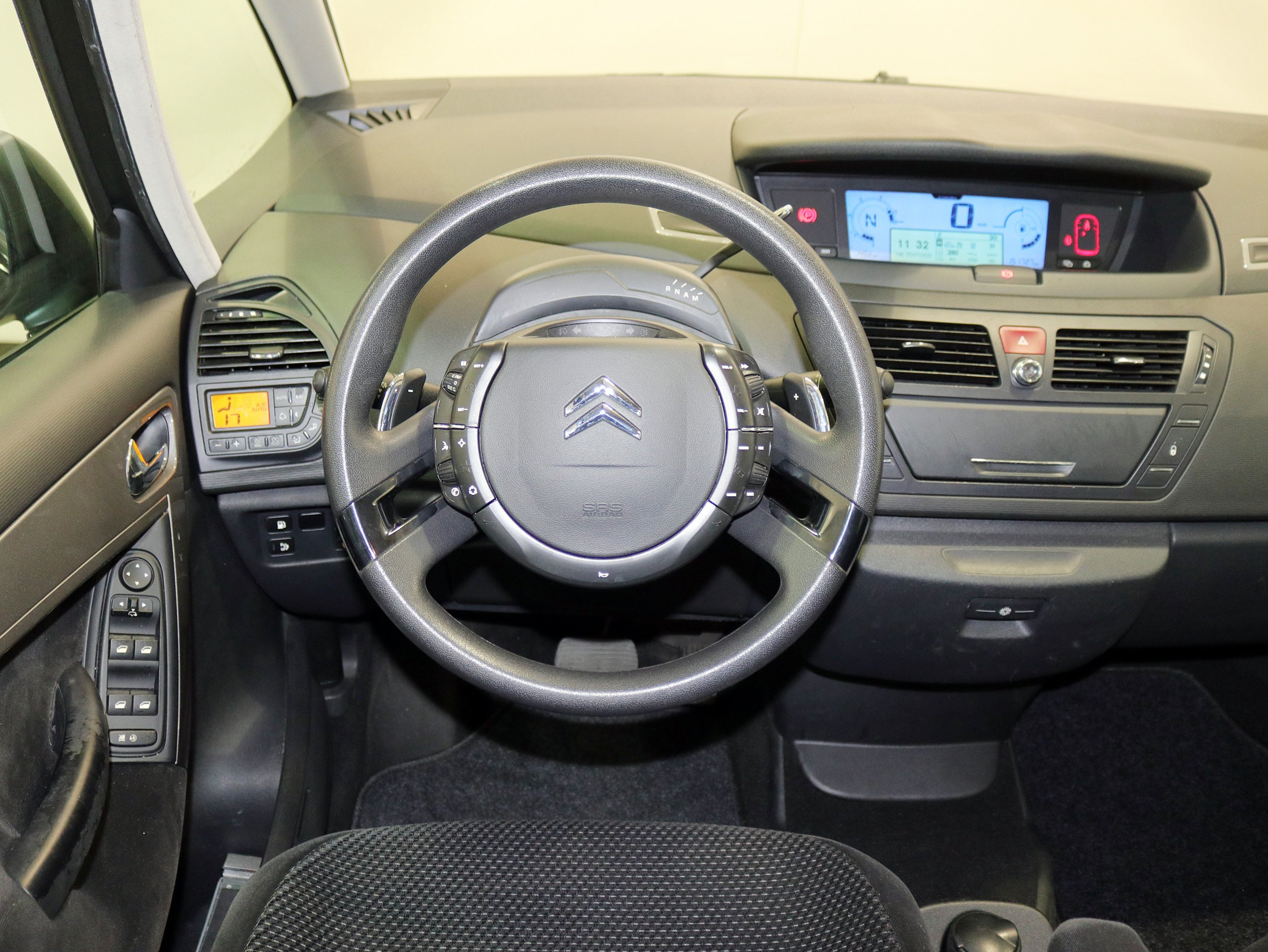 Foto Citroen C4 Picasso 19
