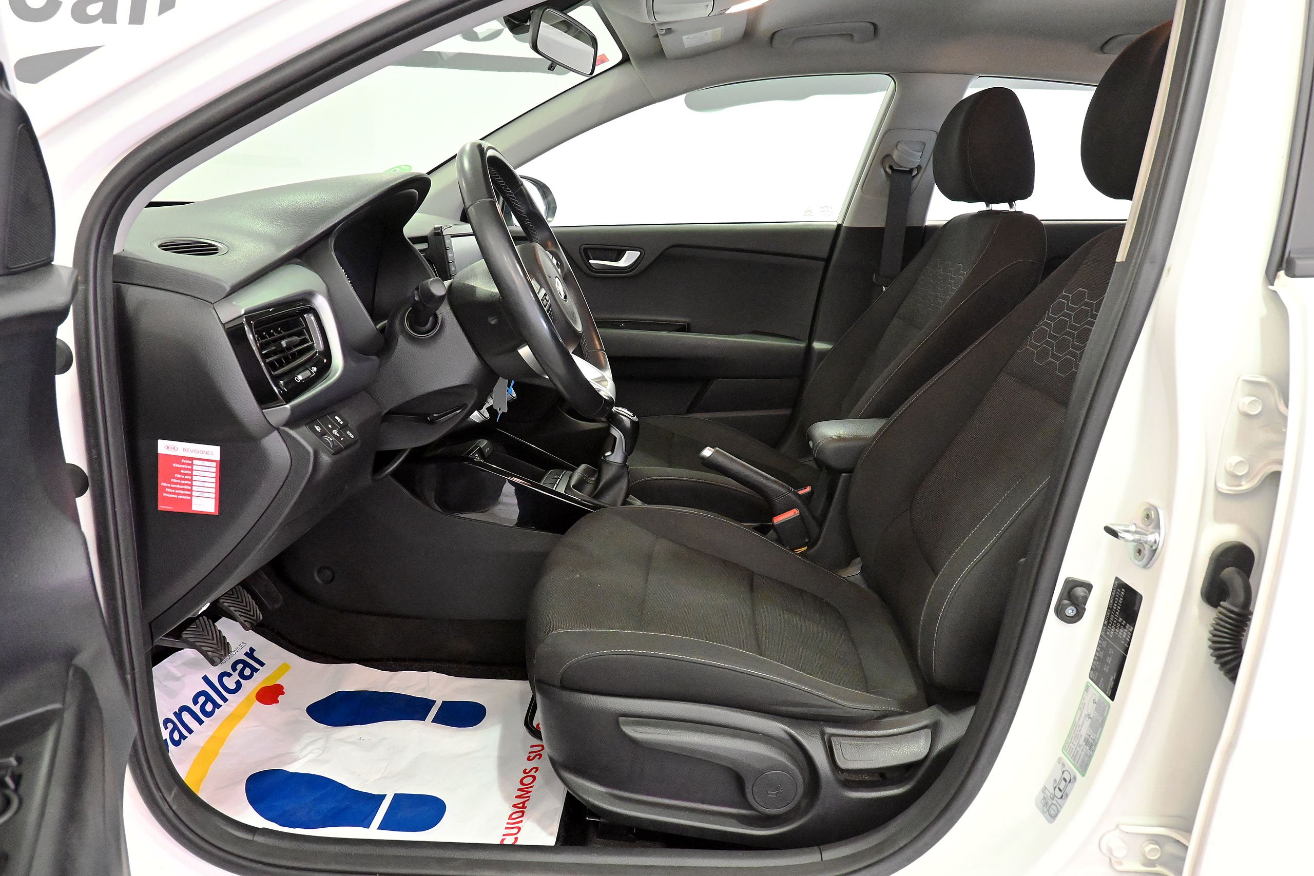 Foto Kia Rio 10