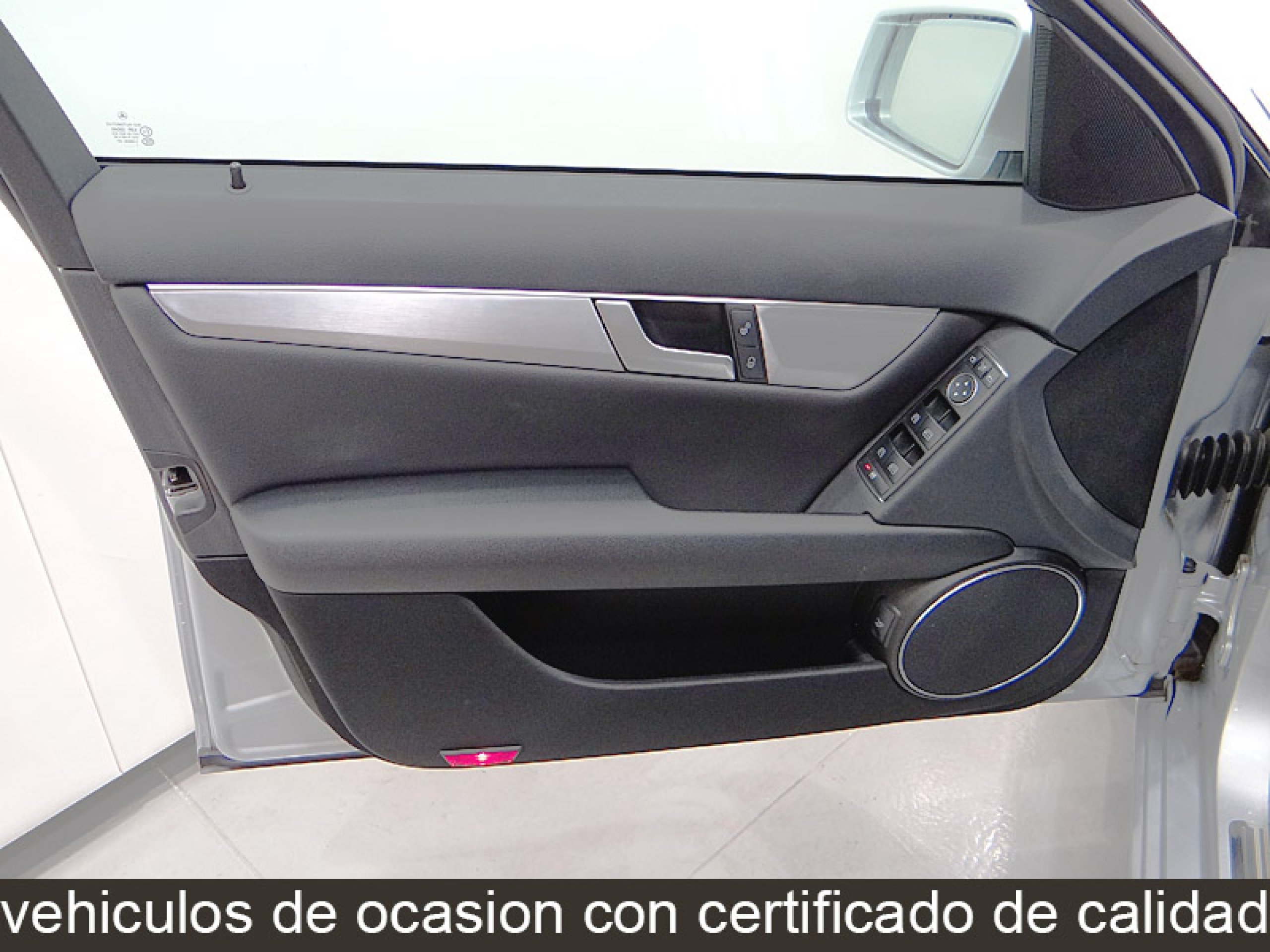 Foto Mercedes-Benz C 220 25
