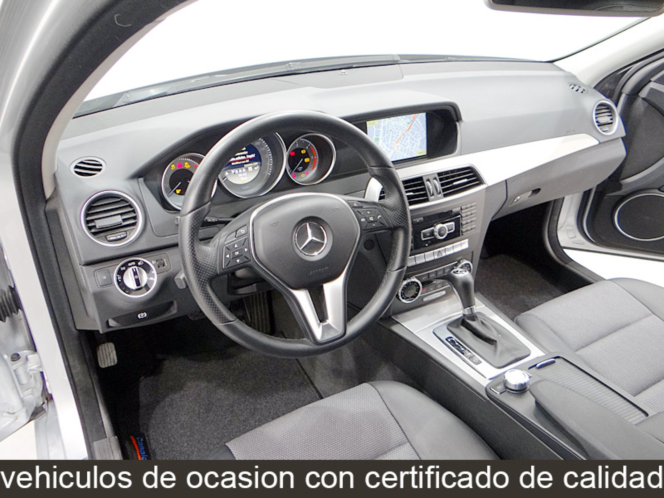 Foto Mercedes-Benz C 220 26