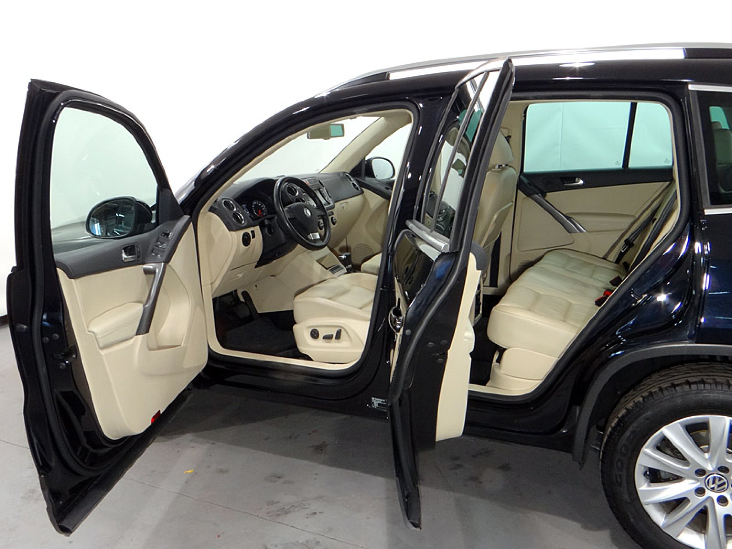 Foto Volkswagen Tiguan 21