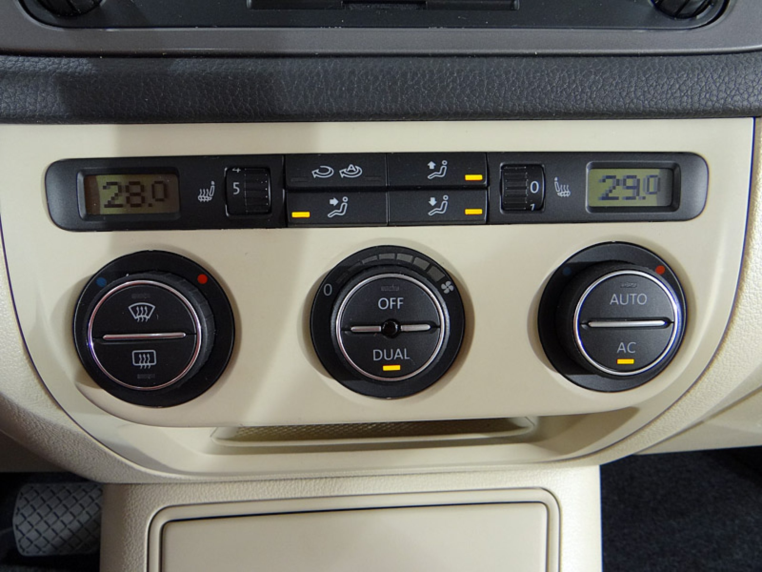 Foto Volkswagen Tiguan 30