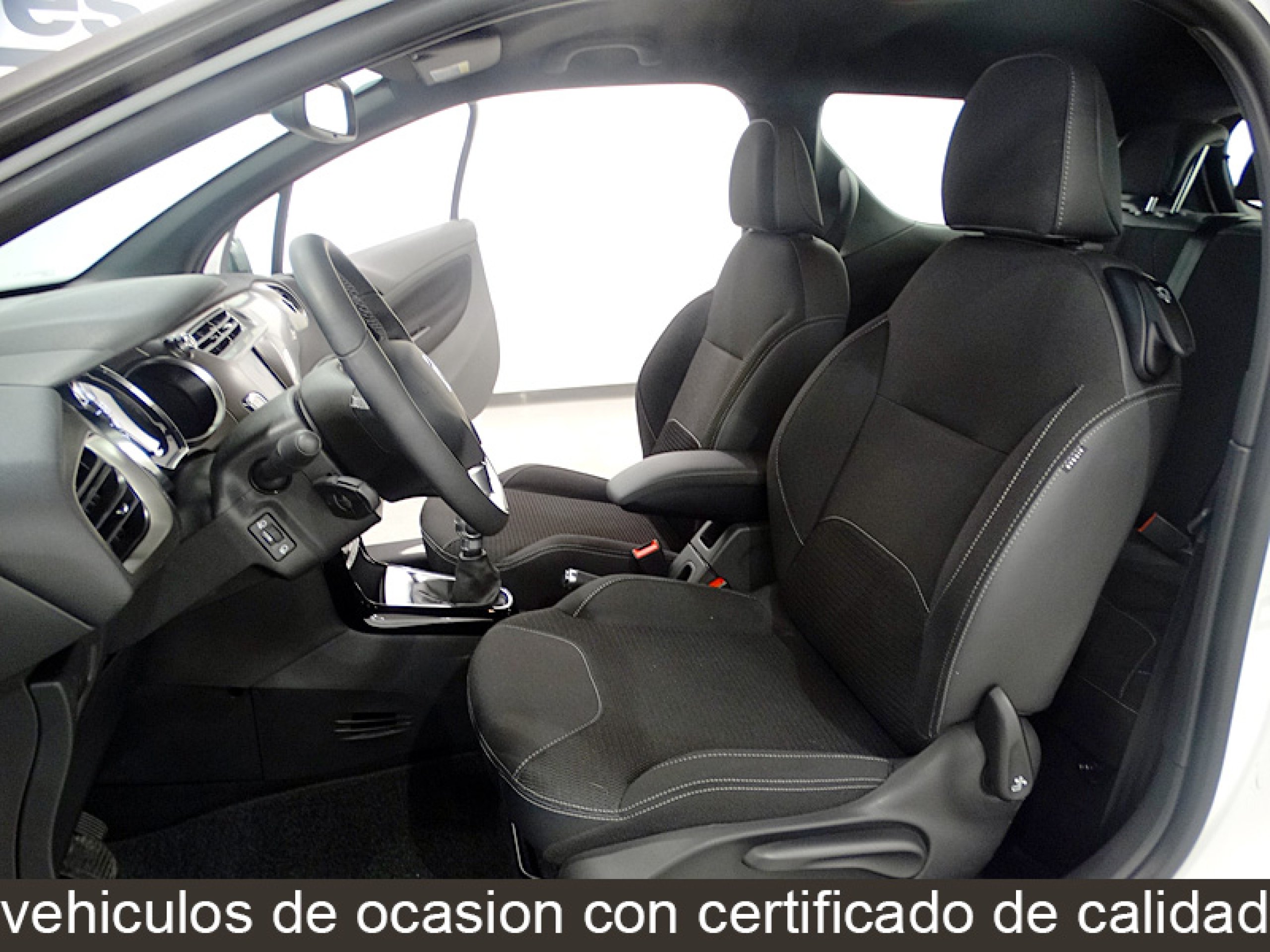 Foto Citroen DS3 18
