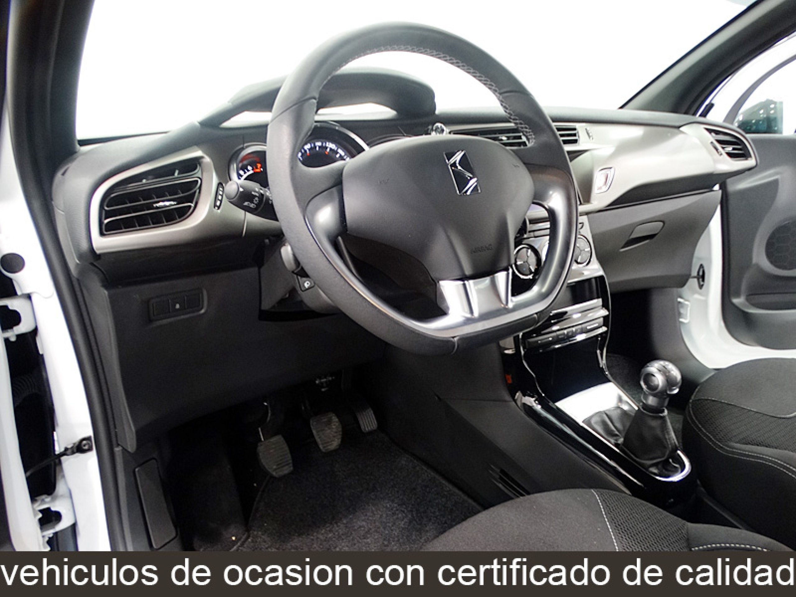 Foto Citroen DS3 22