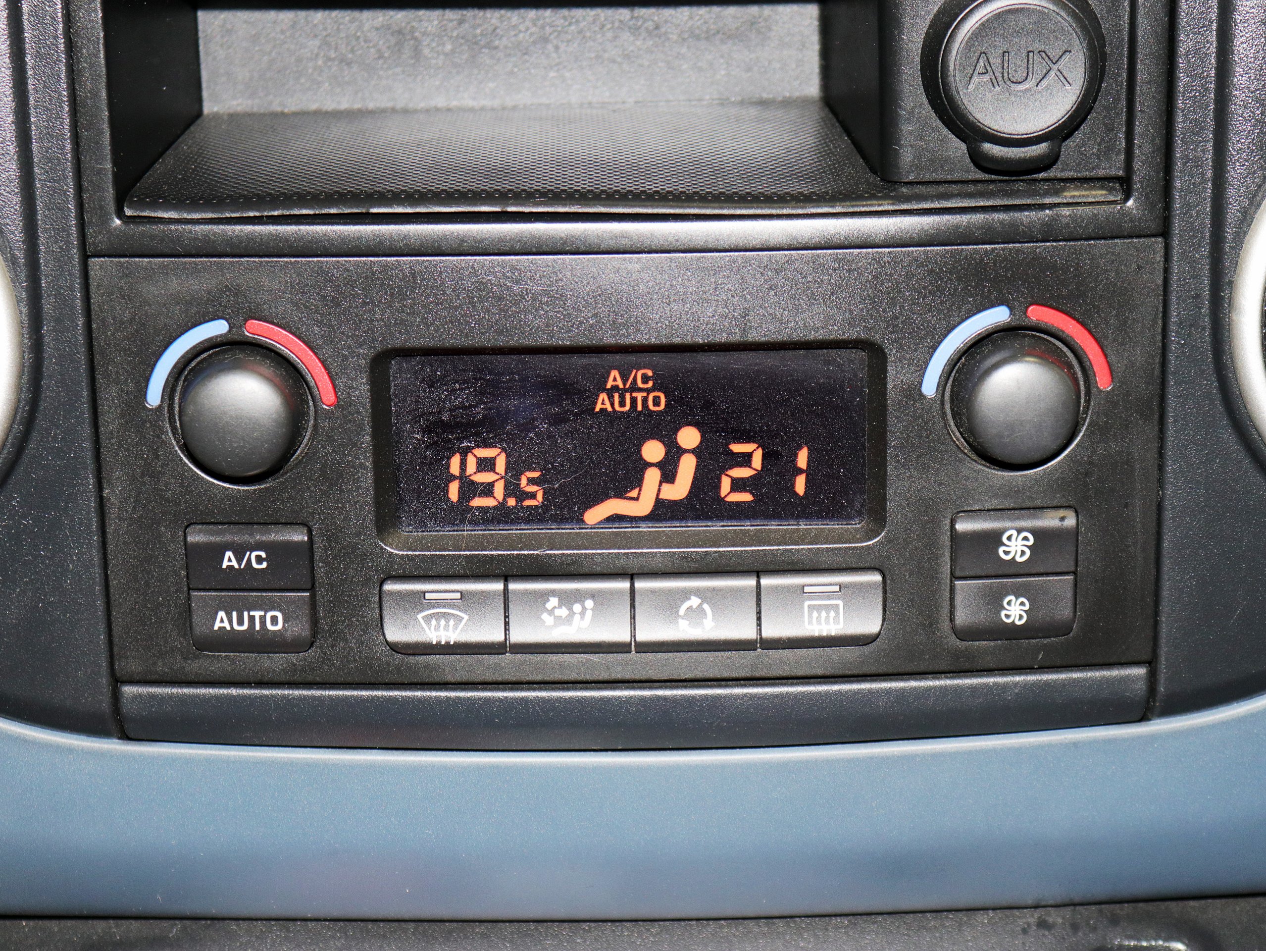 Foto Peugeot Partner 24