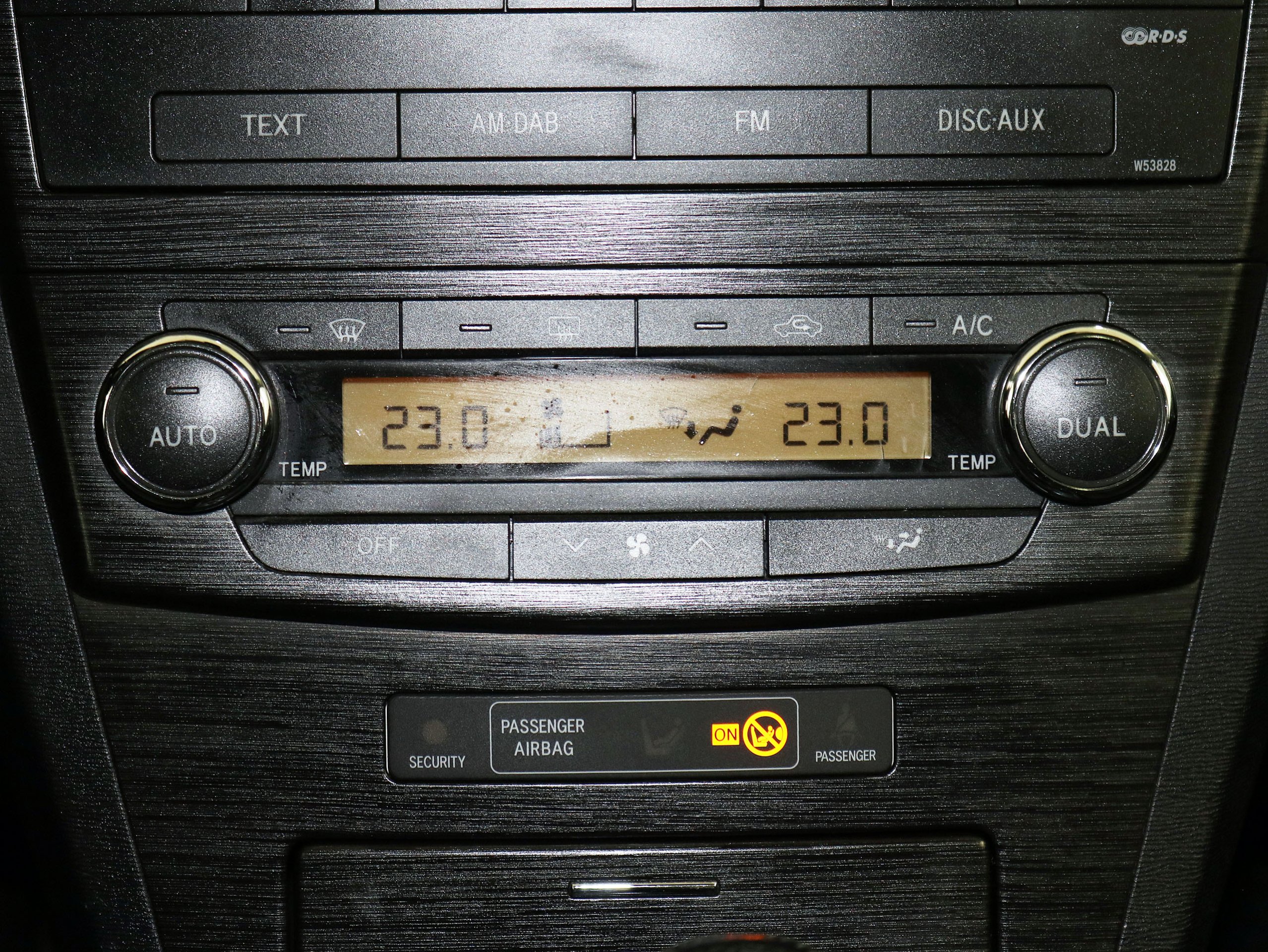 Foto Toyota Avensis 20