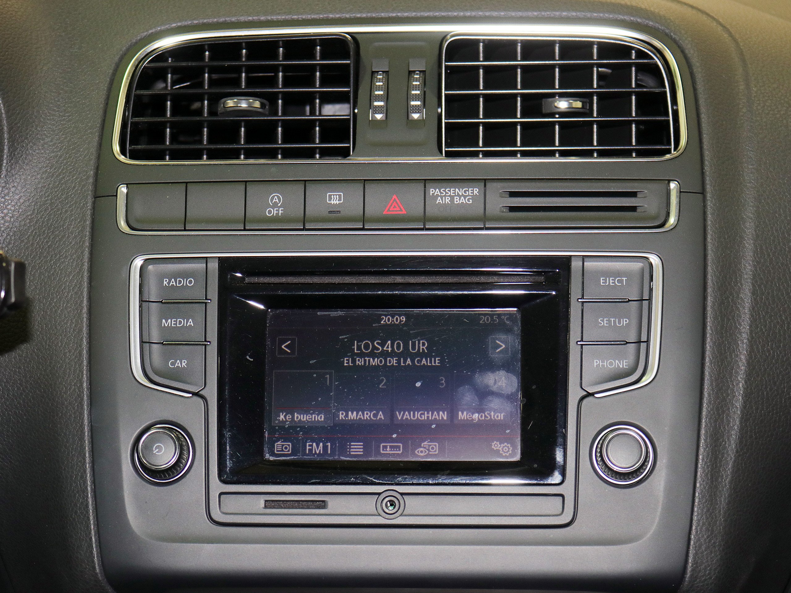 Foto Volkswagen Polo 15
