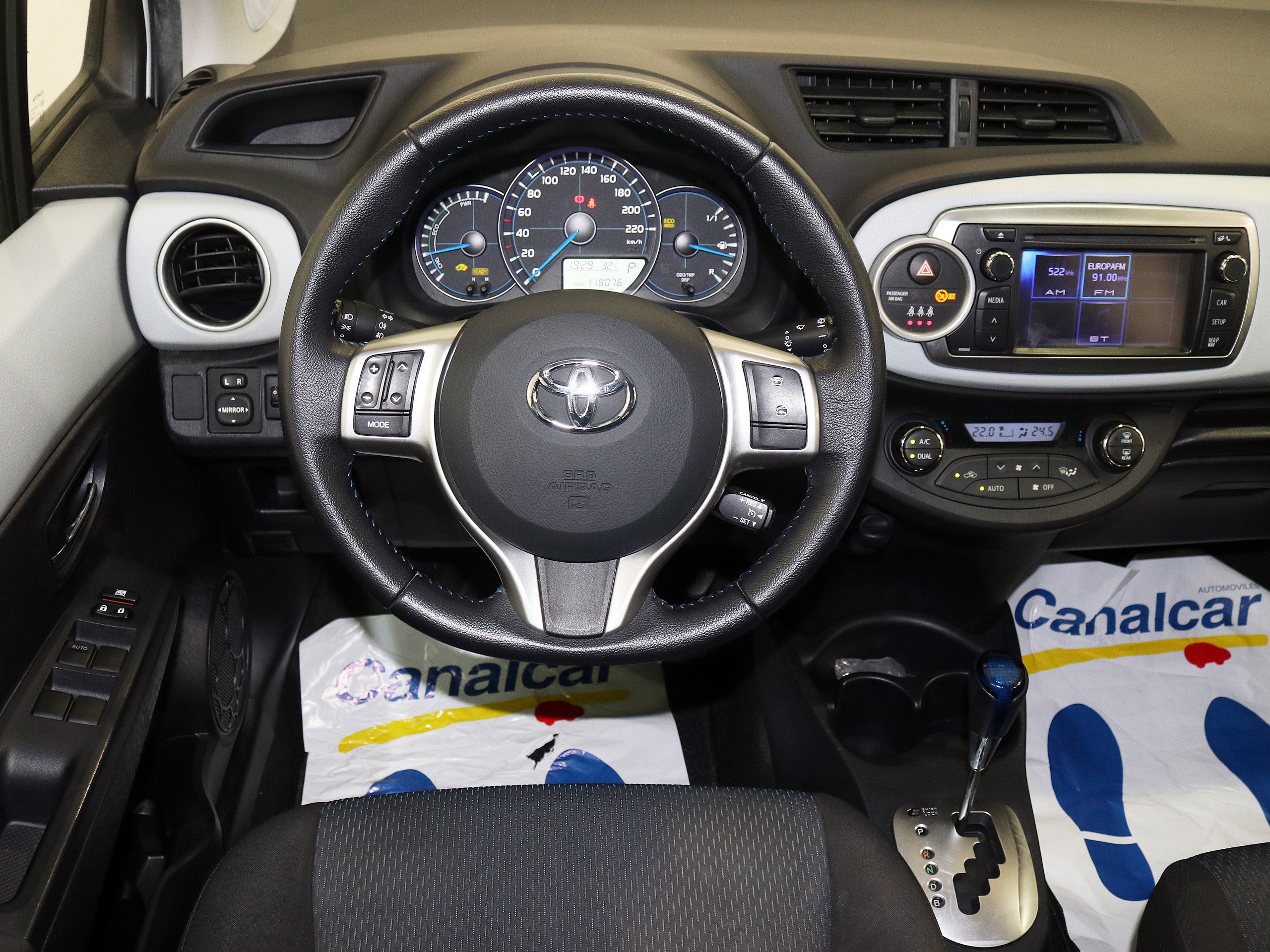 Foto Toyota Yaris 25