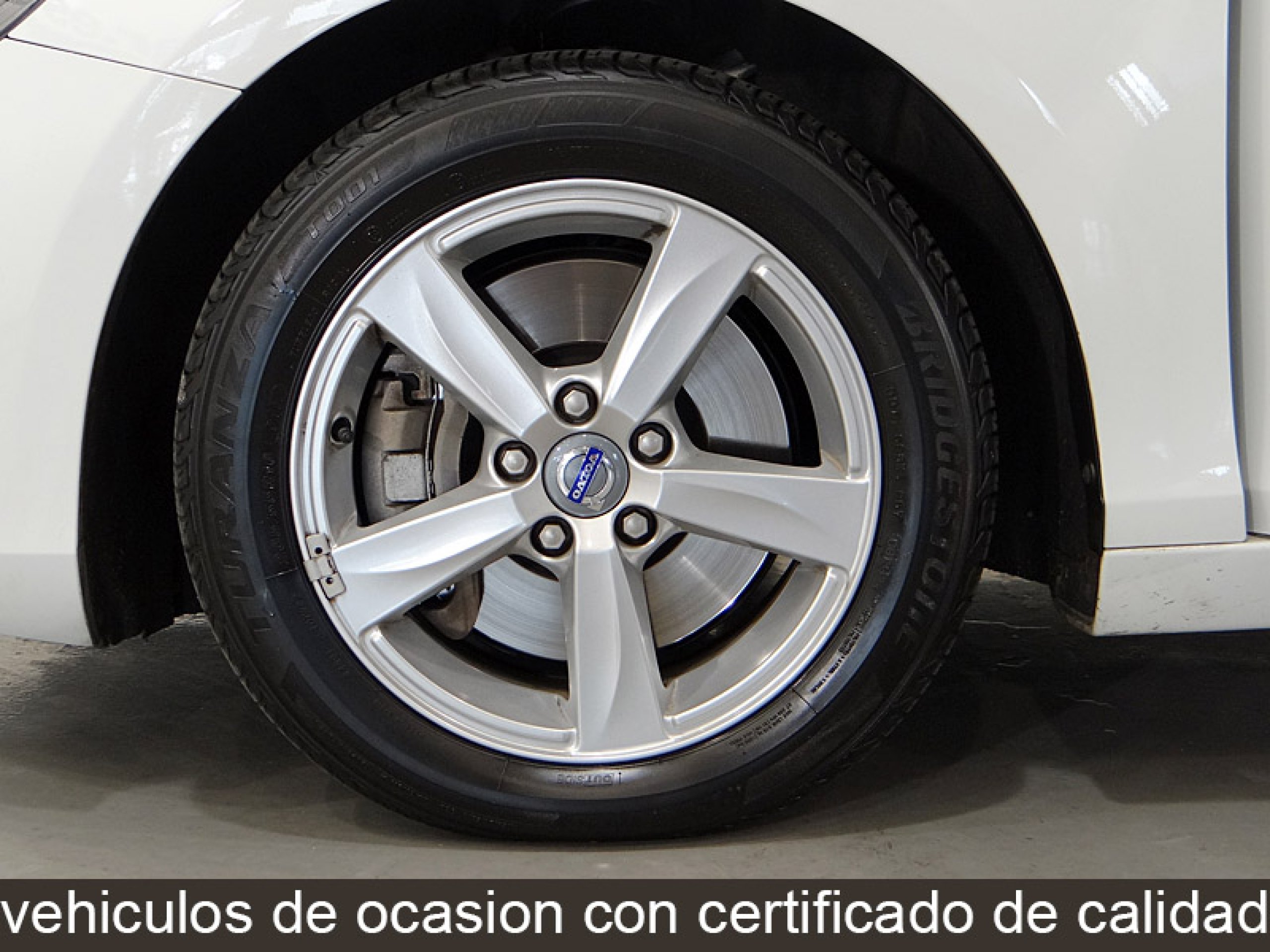 Foto Volvo V40 32