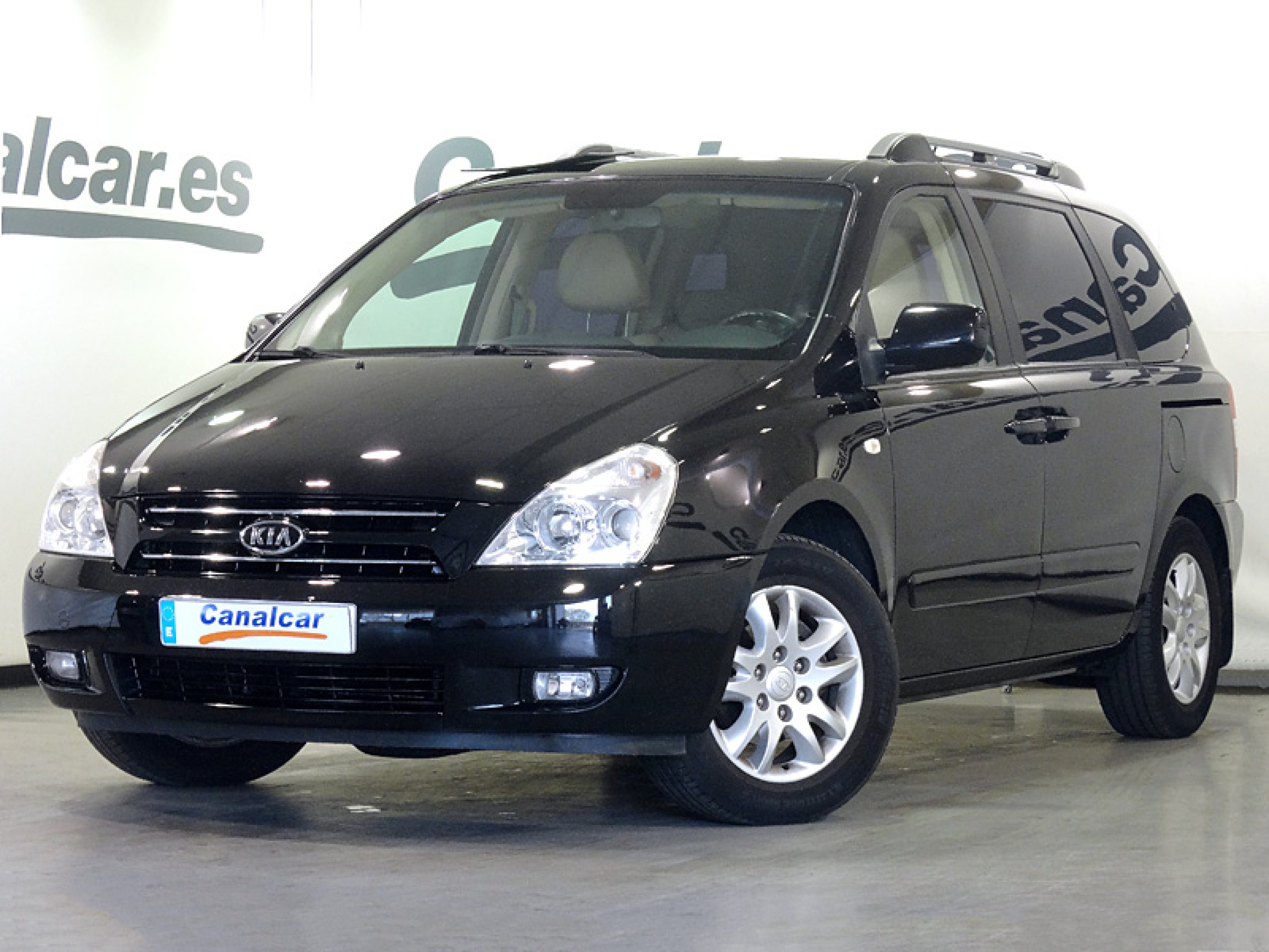 Foto Kia Carnival 1