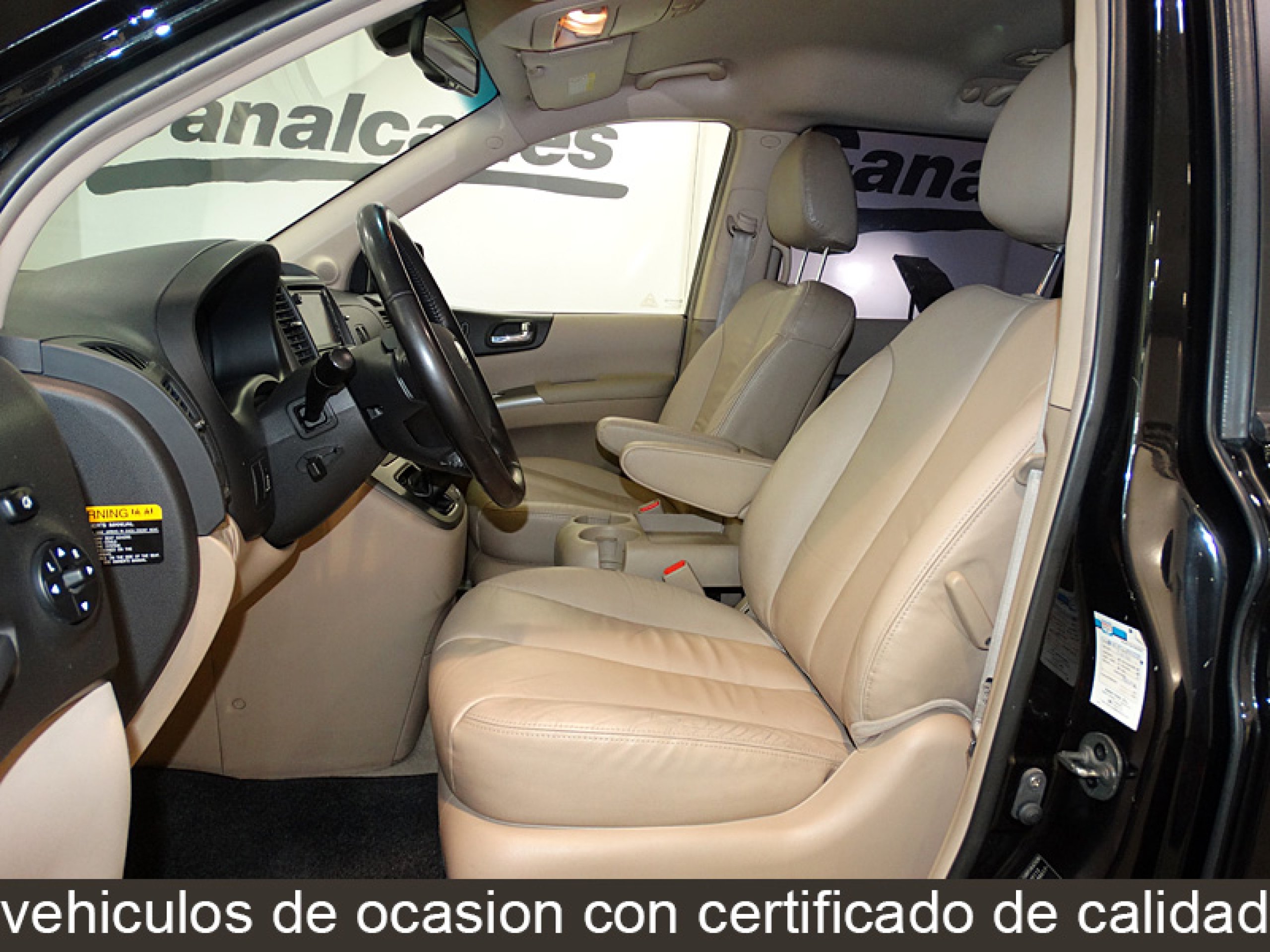 Foto Kia Carnival 10