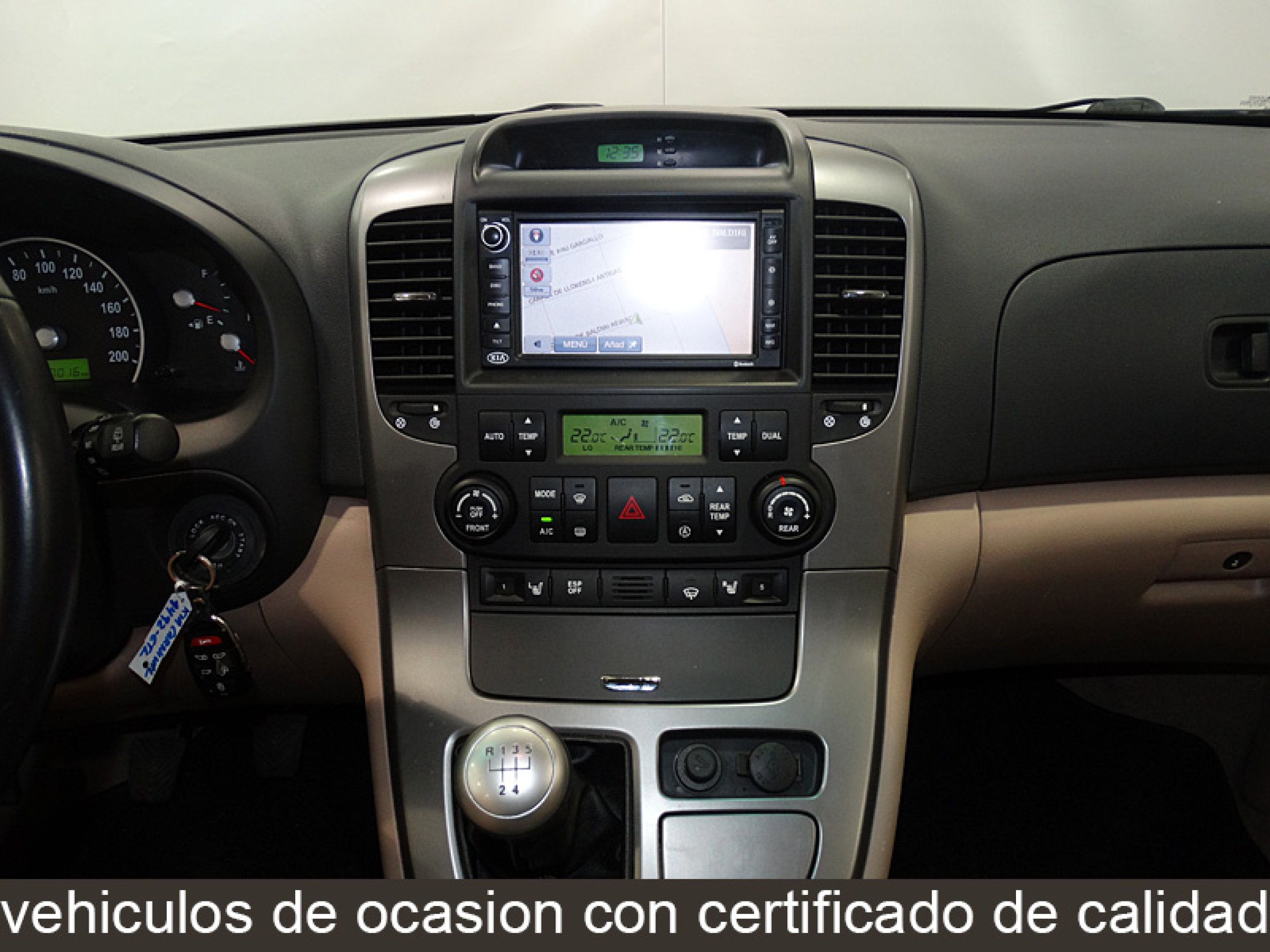 Foto Kia Carnival 16