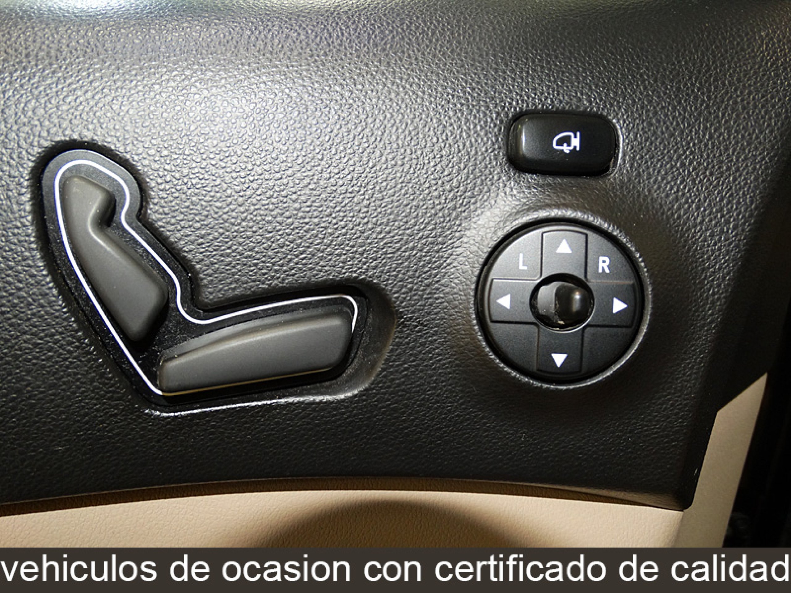 Foto Kia Carnival 18