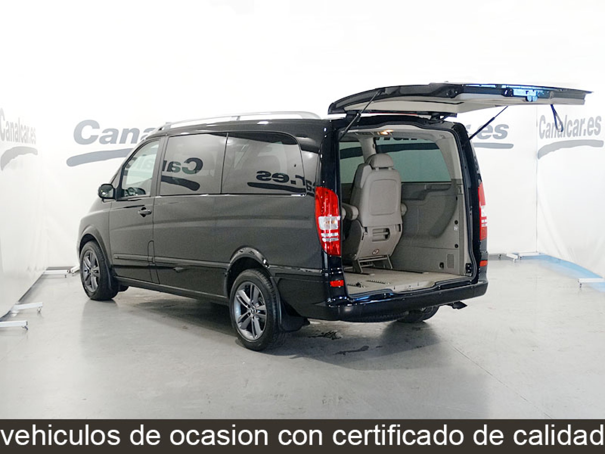 Foto Mercedes-Benz Viano 8