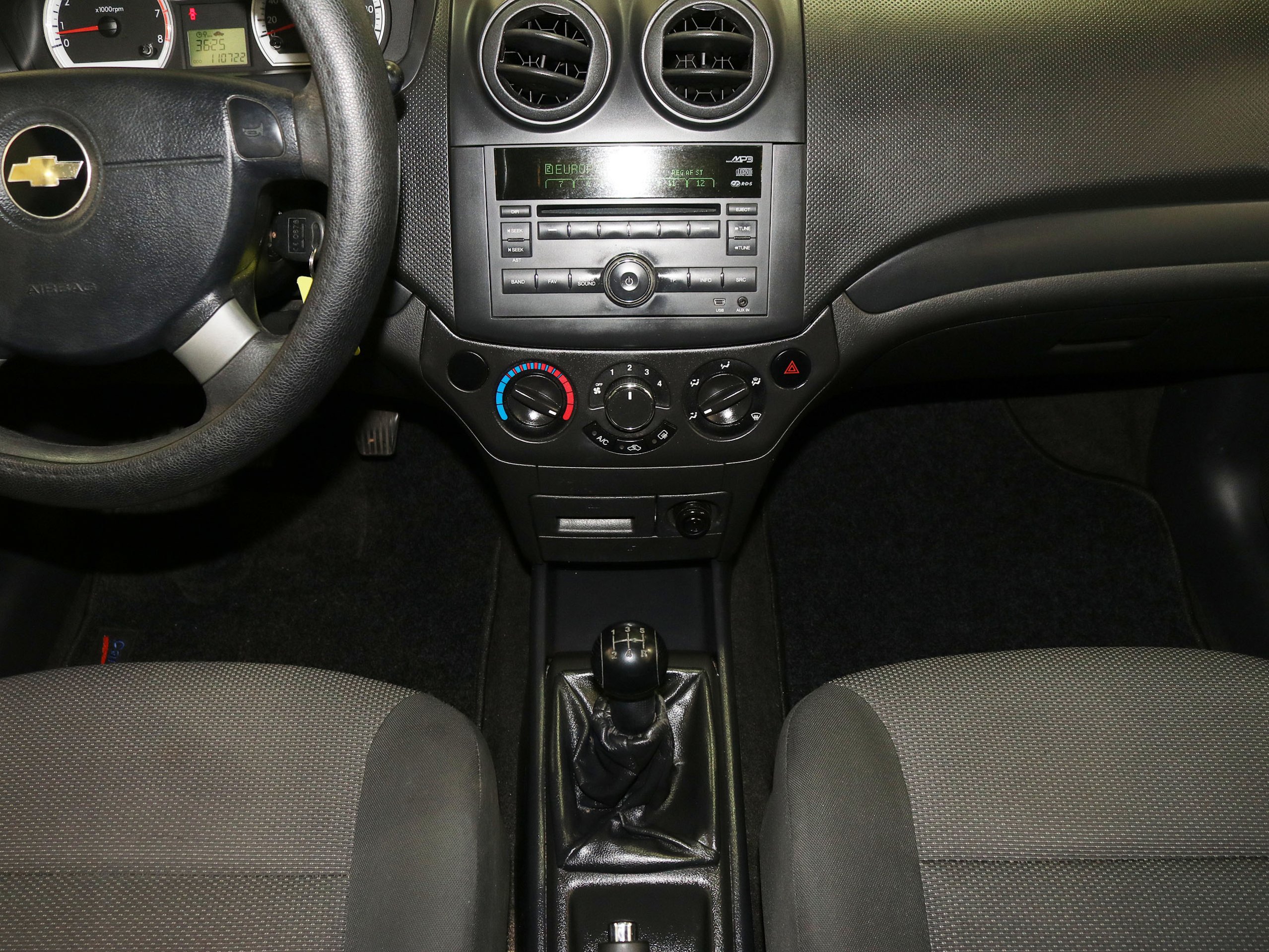 Foto Chevrolet Aveo 21