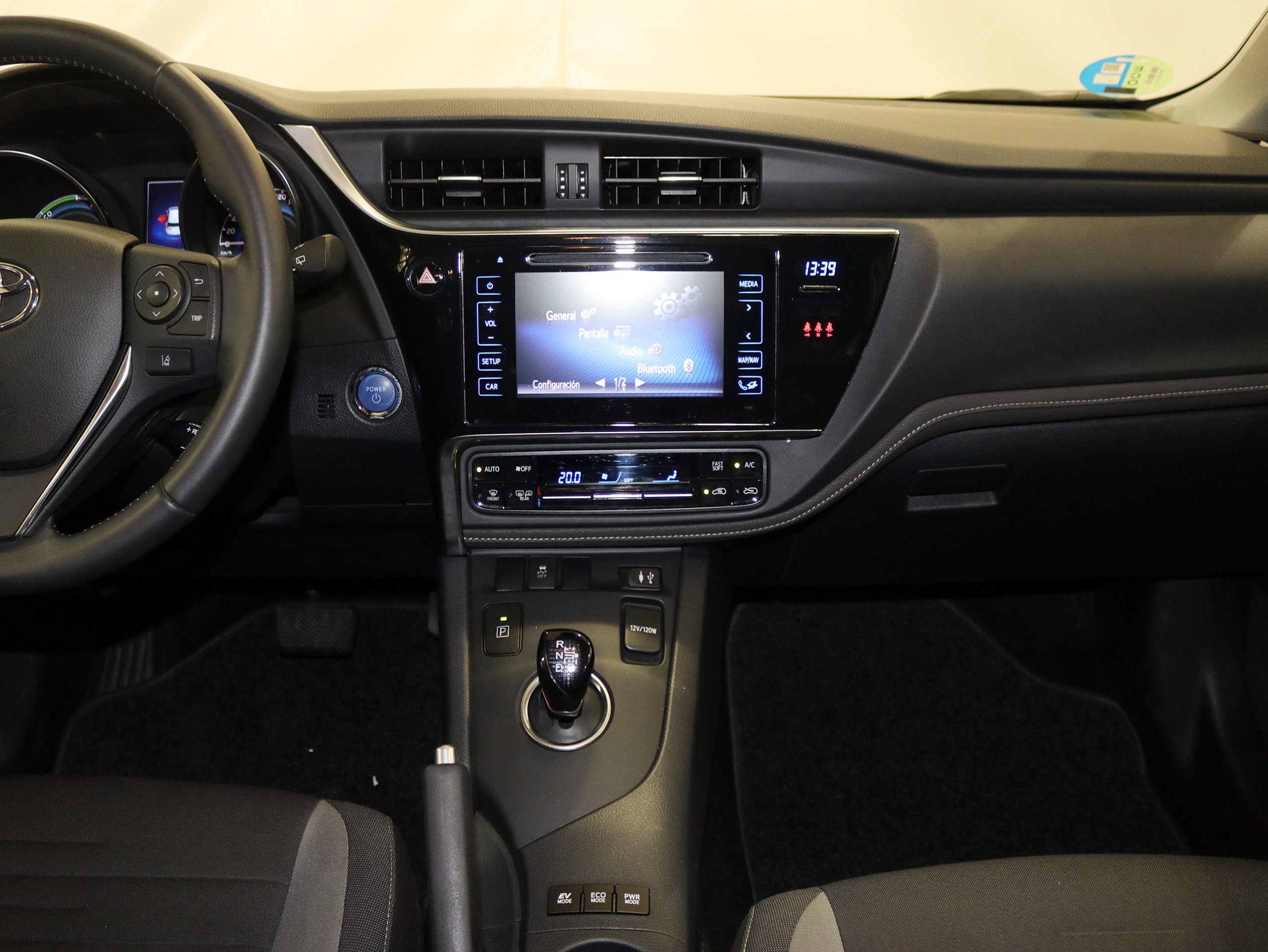 Foto Toyota Auris 27