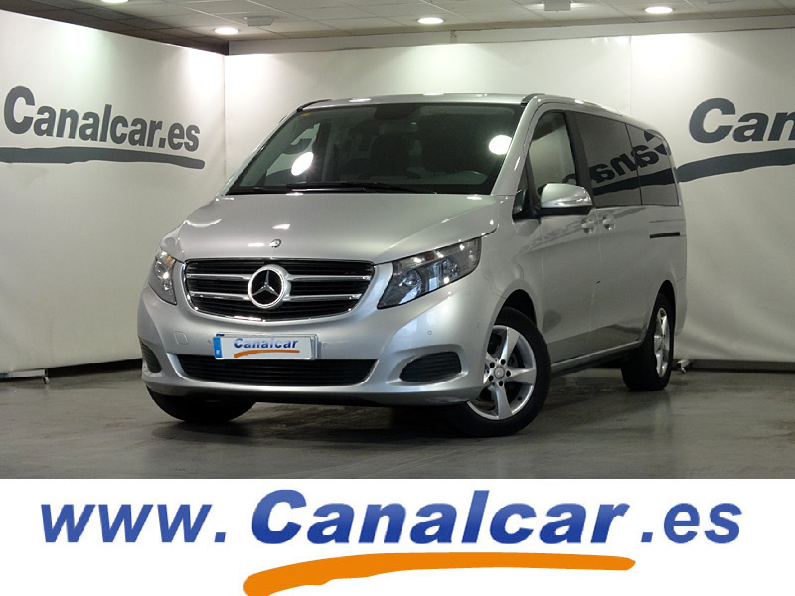 Foto Mercedes-Benz V 220 2