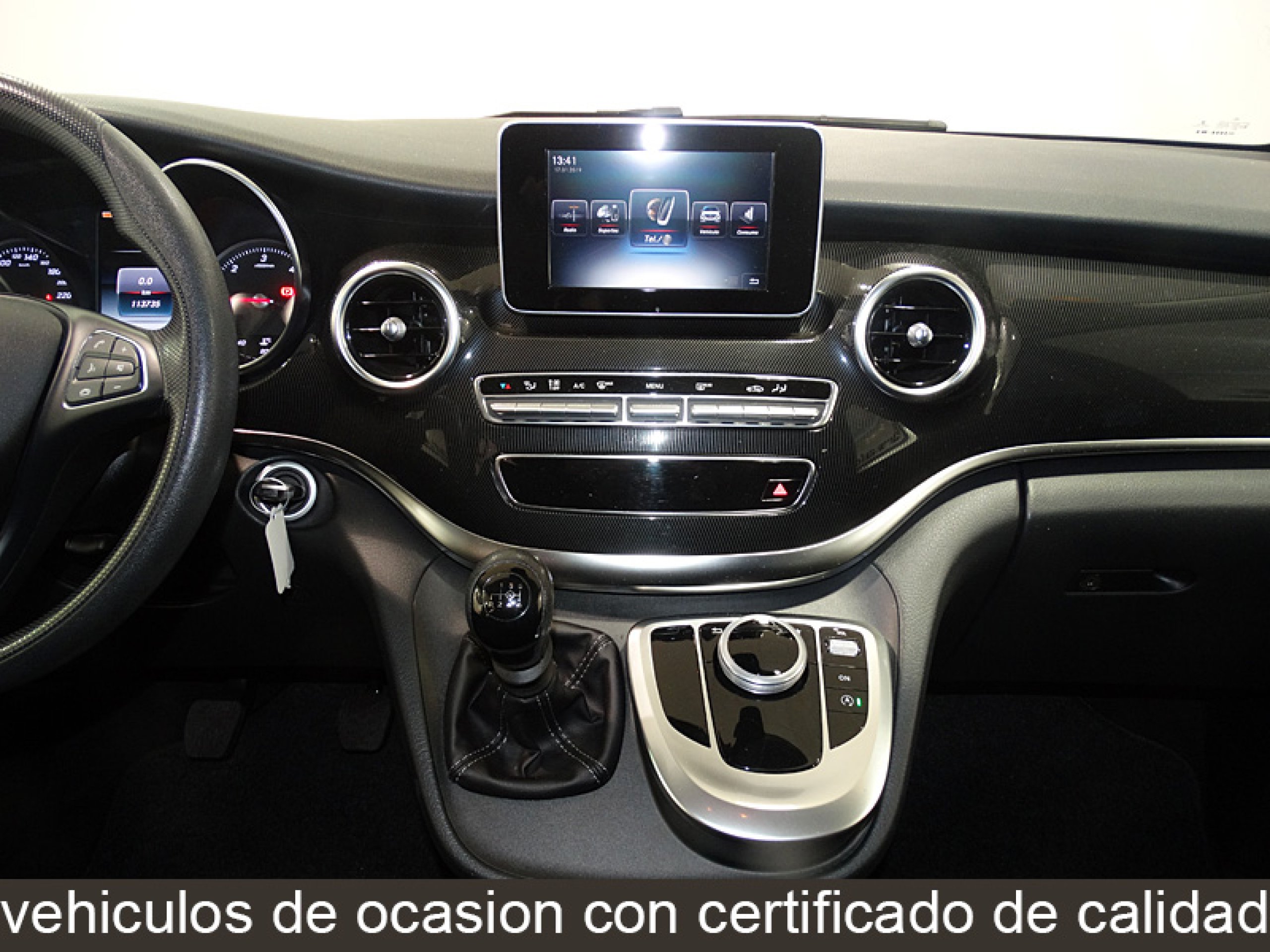 Foto Mercedes-Benz V 220 25