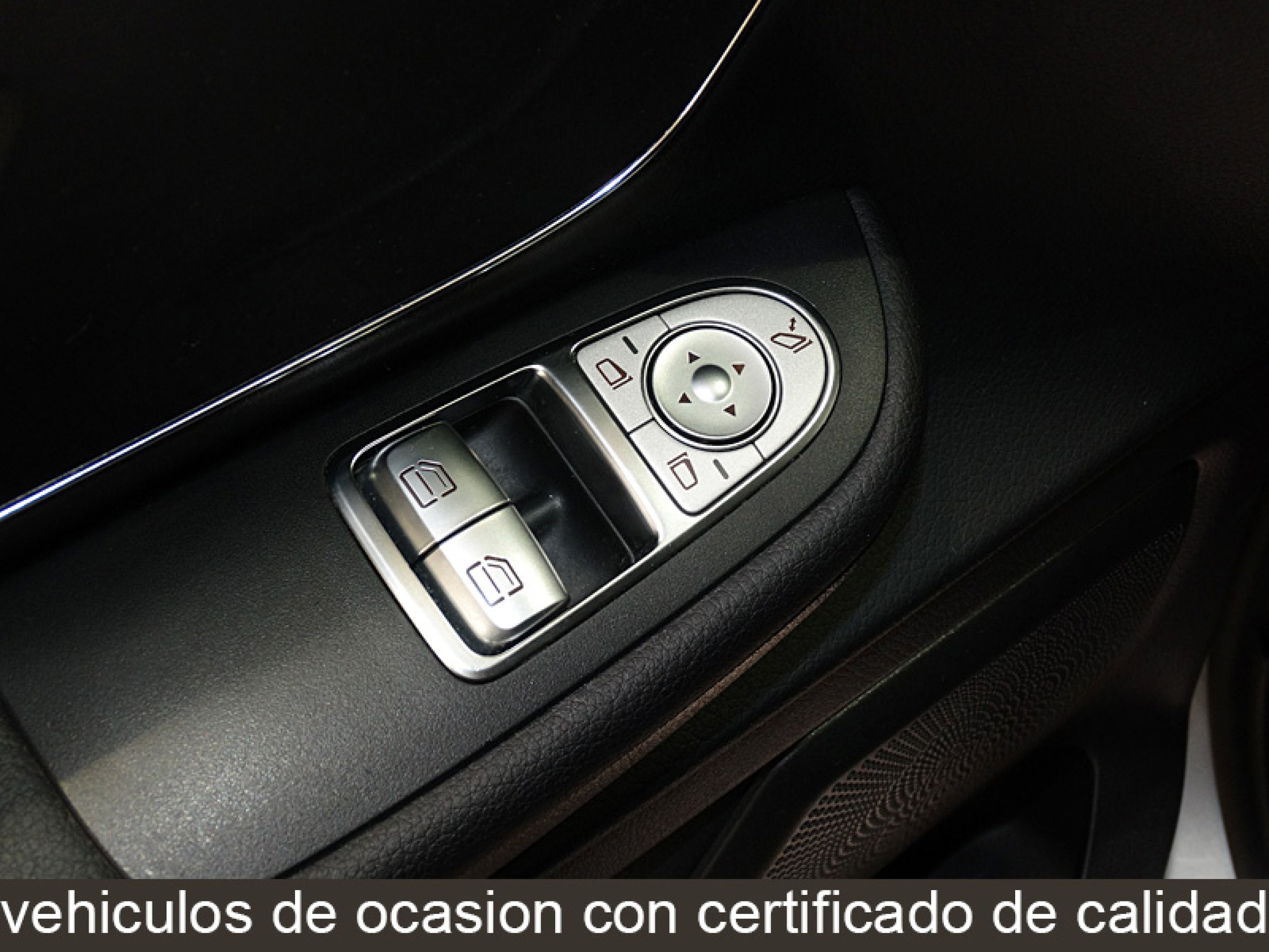 Foto Mercedes-Benz V 220 29