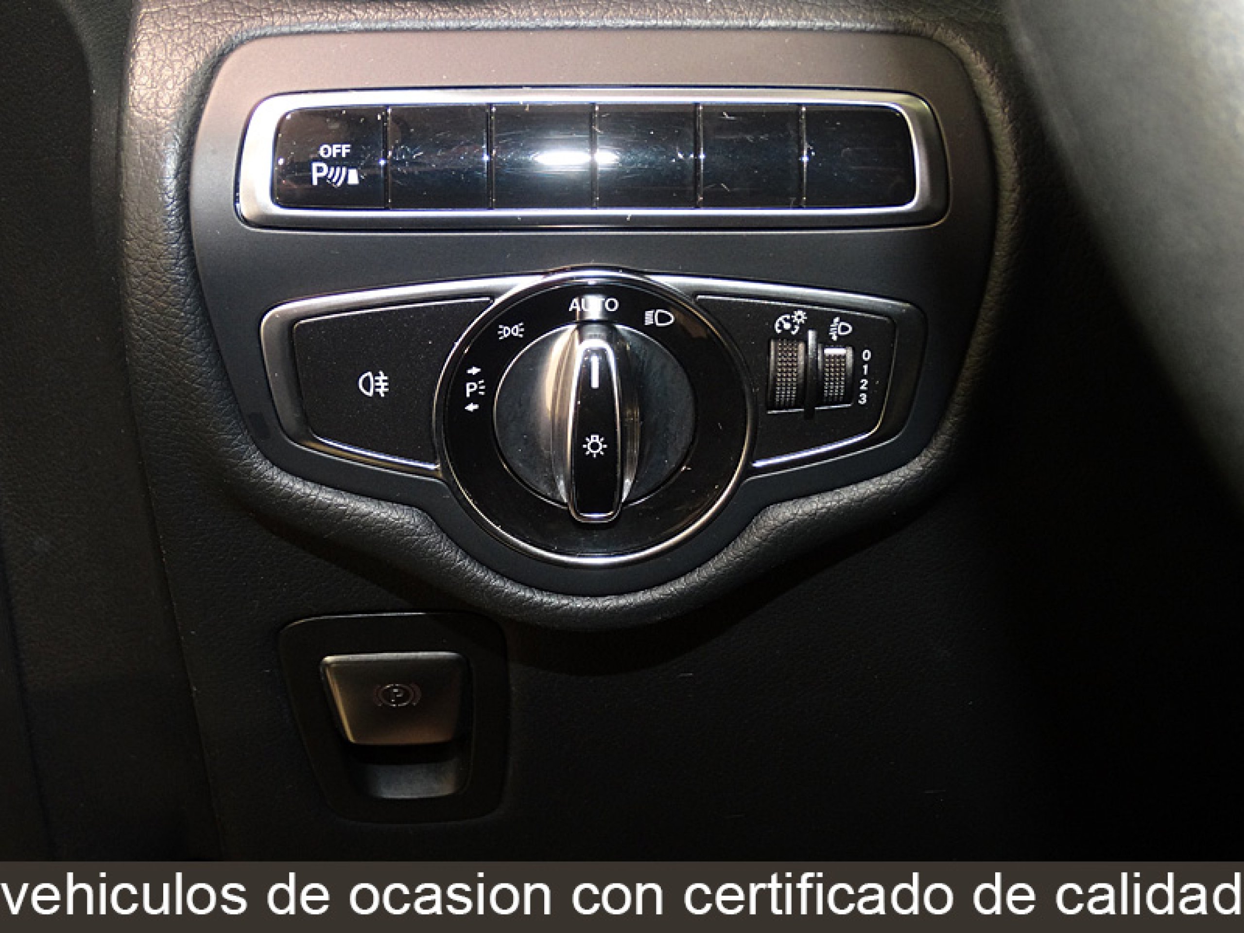 Foto Mercedes-Benz V 220 30