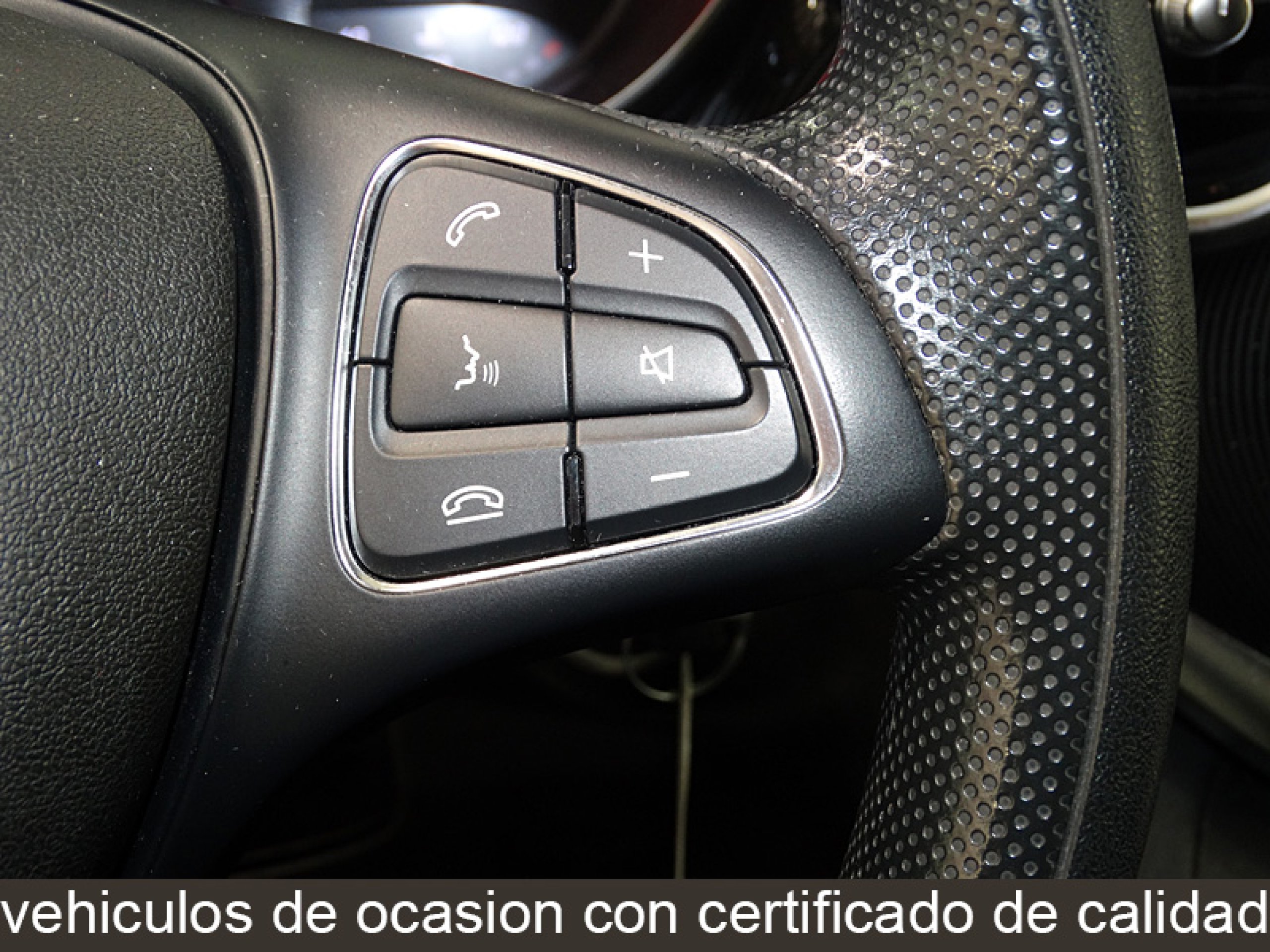 Foto Mercedes-Benz V 220 32