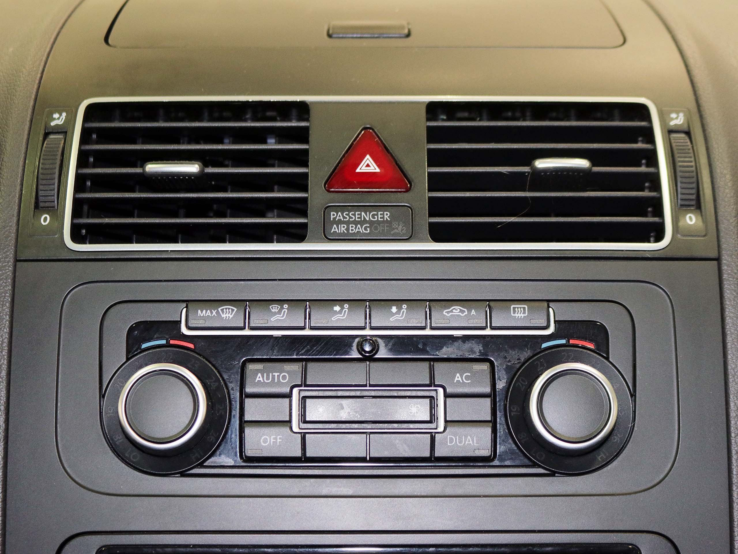 Foto Volkswagen Touran 24