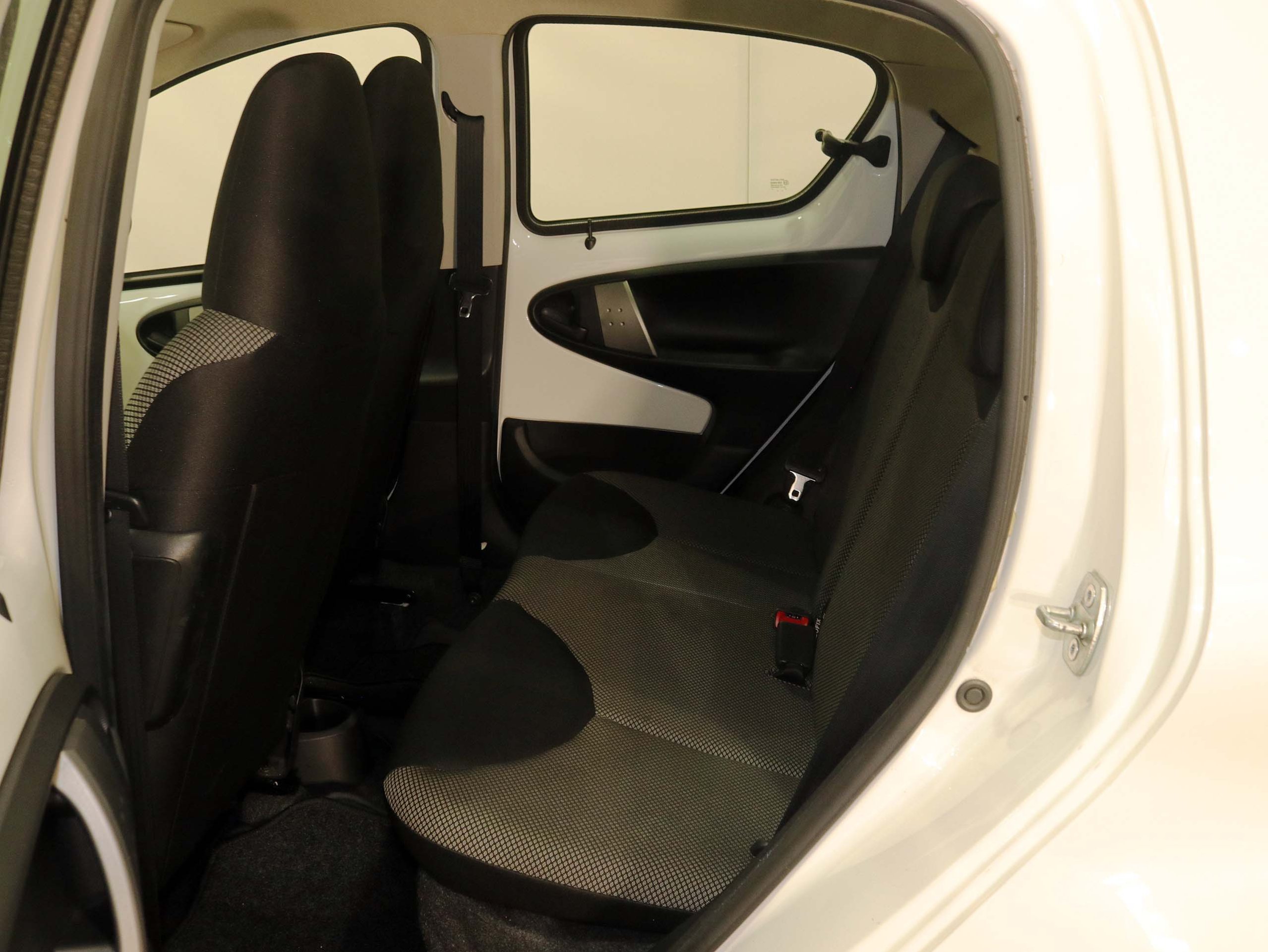 Foto Toyota Aygo 12