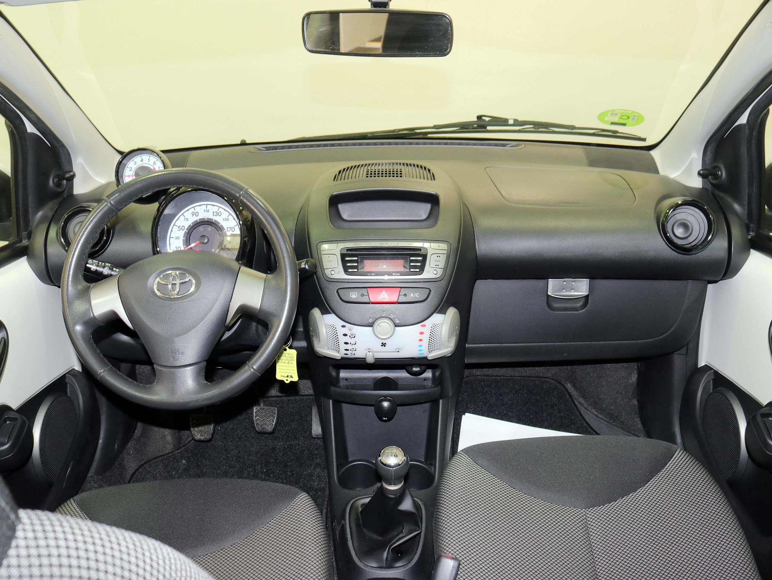 Foto Toyota Aygo 15