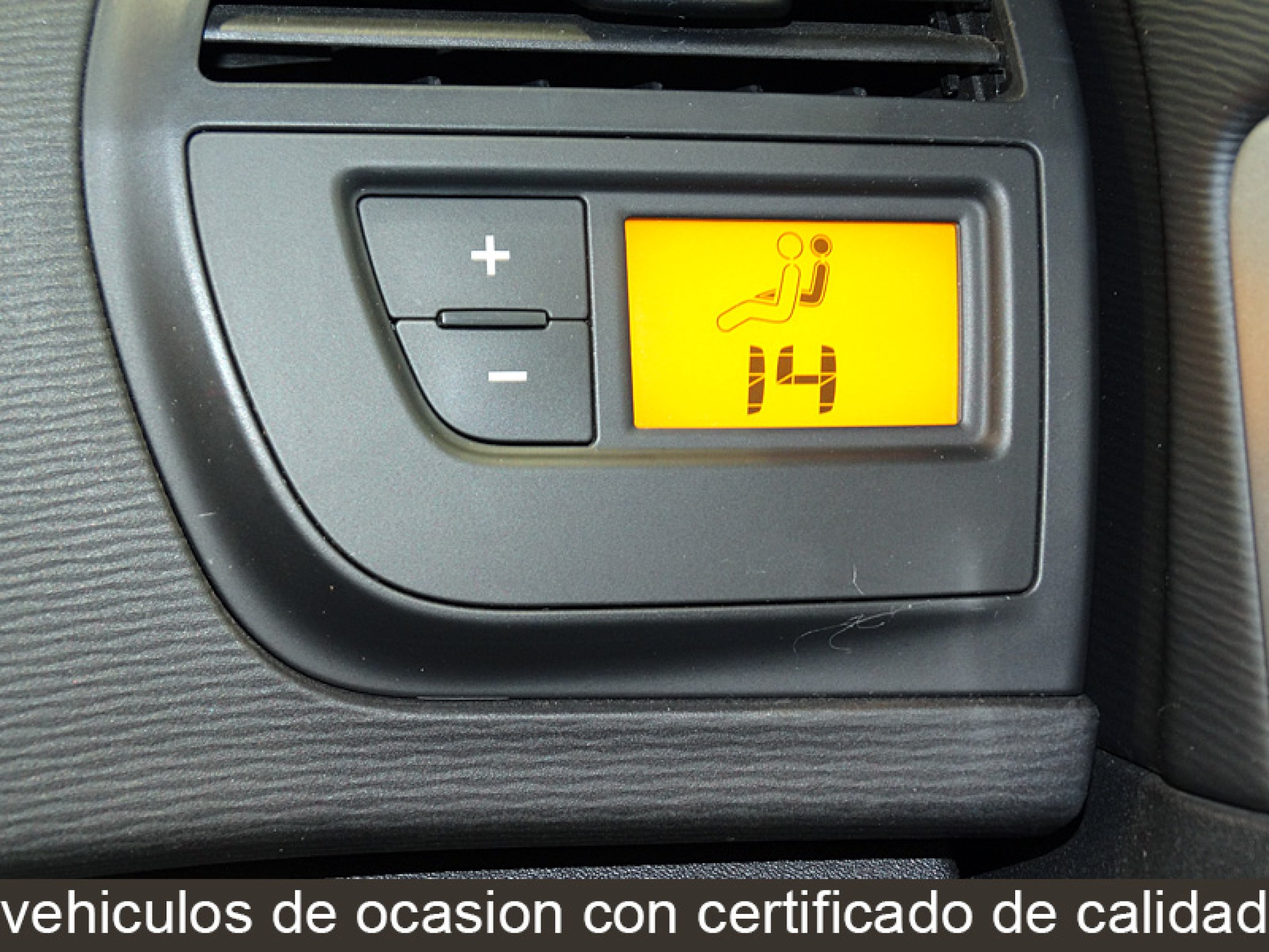 Foto Citroen Grand C4 Picasso 23