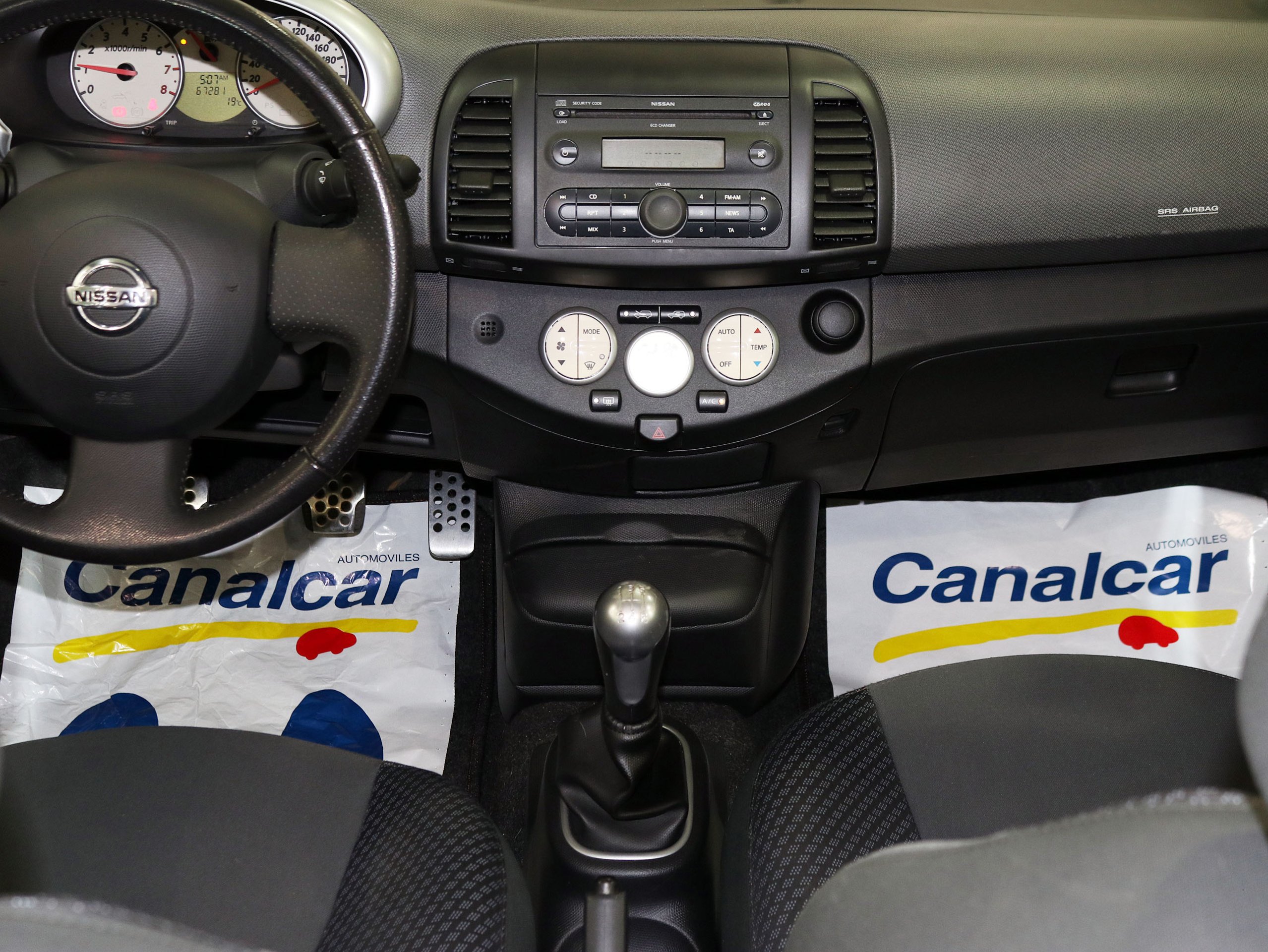 Foto Nissan Micra 21
