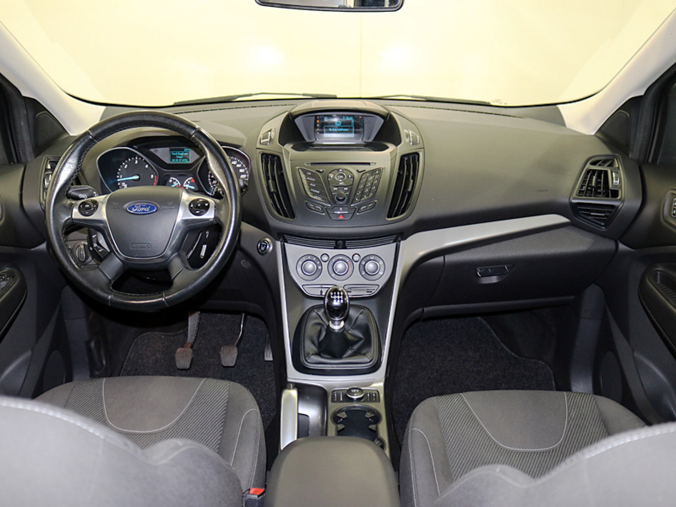 Foto Ford Kuga 15