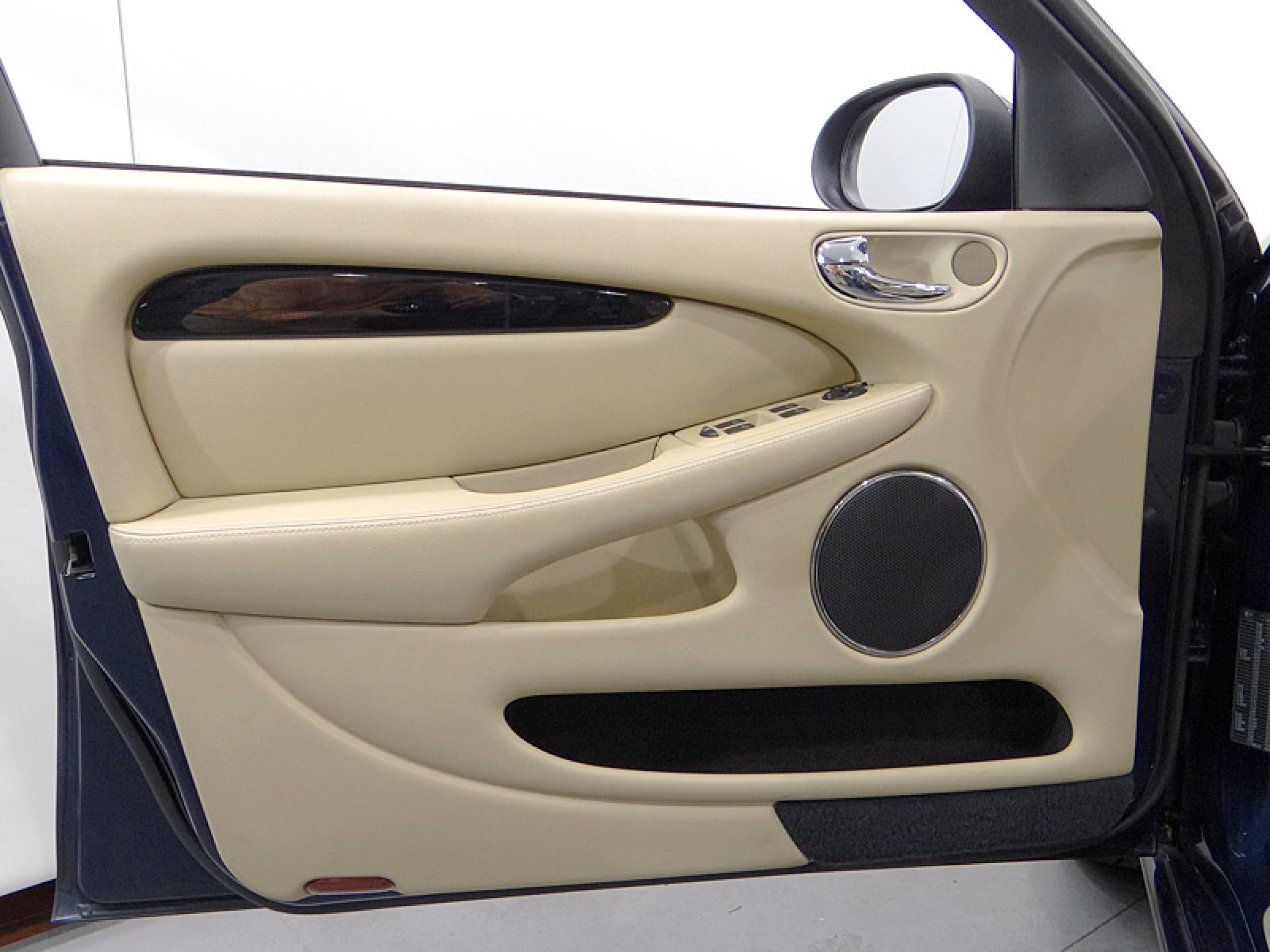 Foto Jaguar X-Type 27