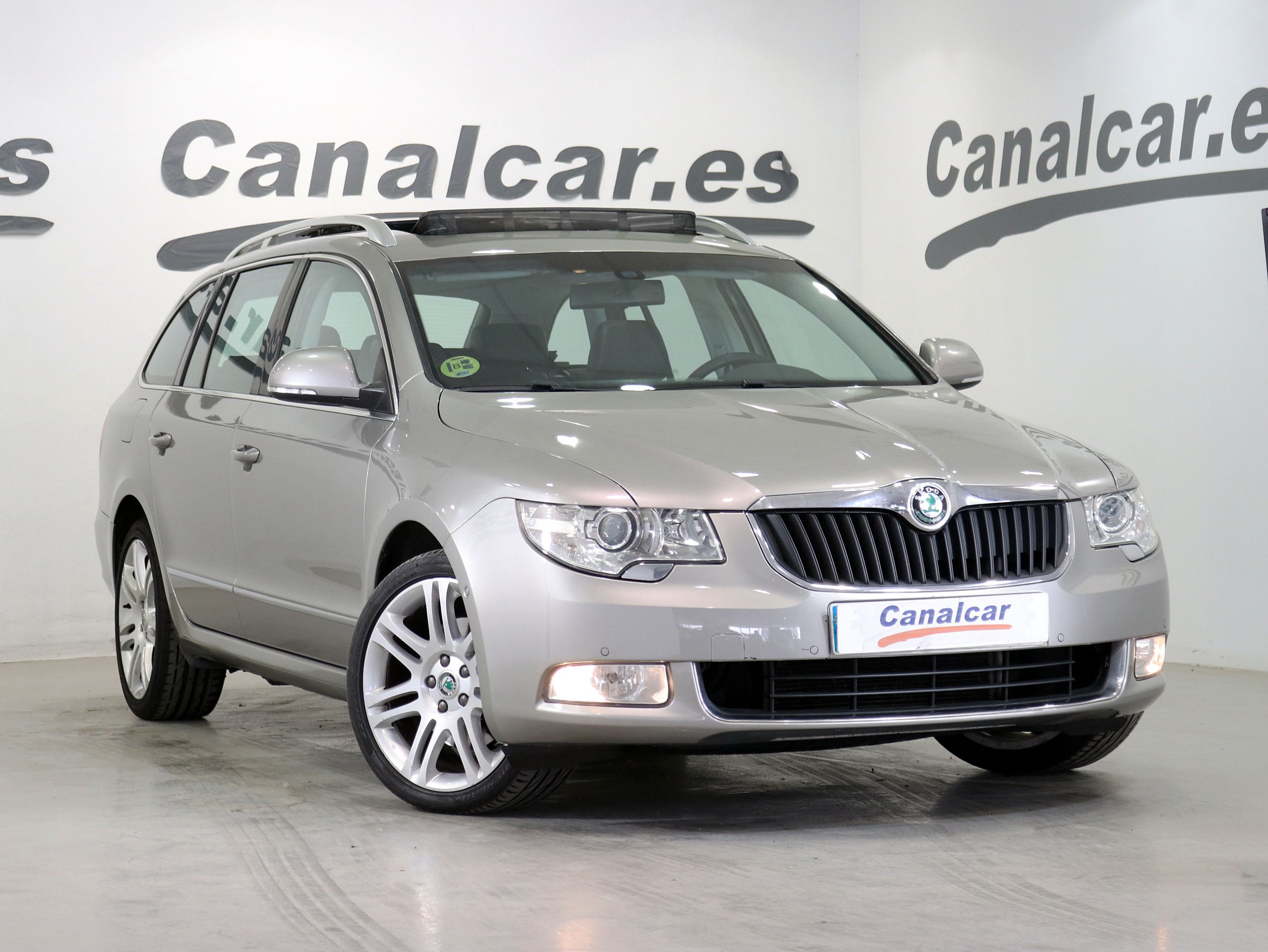 Foto Skoda Superb 4