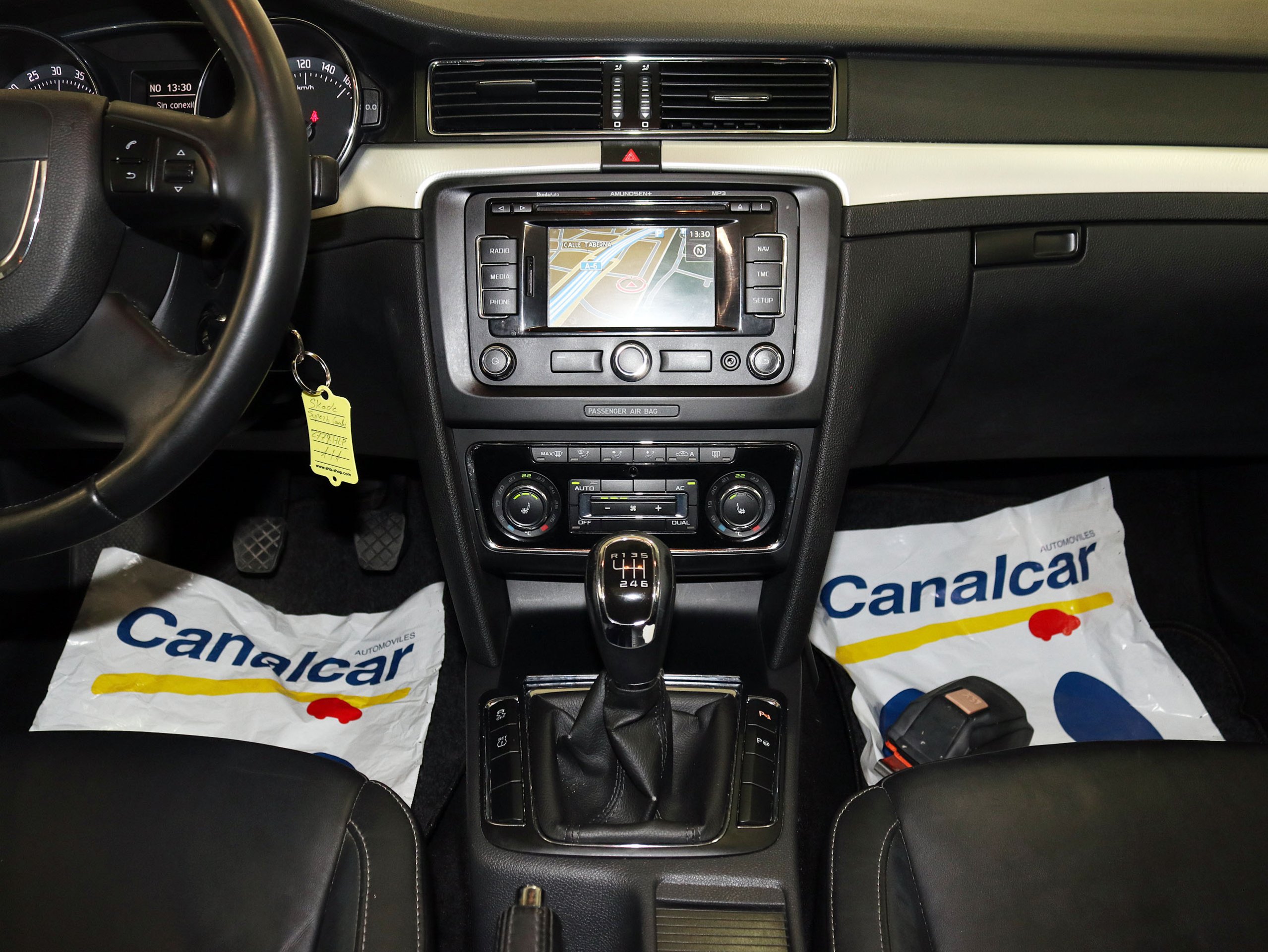 Foto Skoda Superb 27